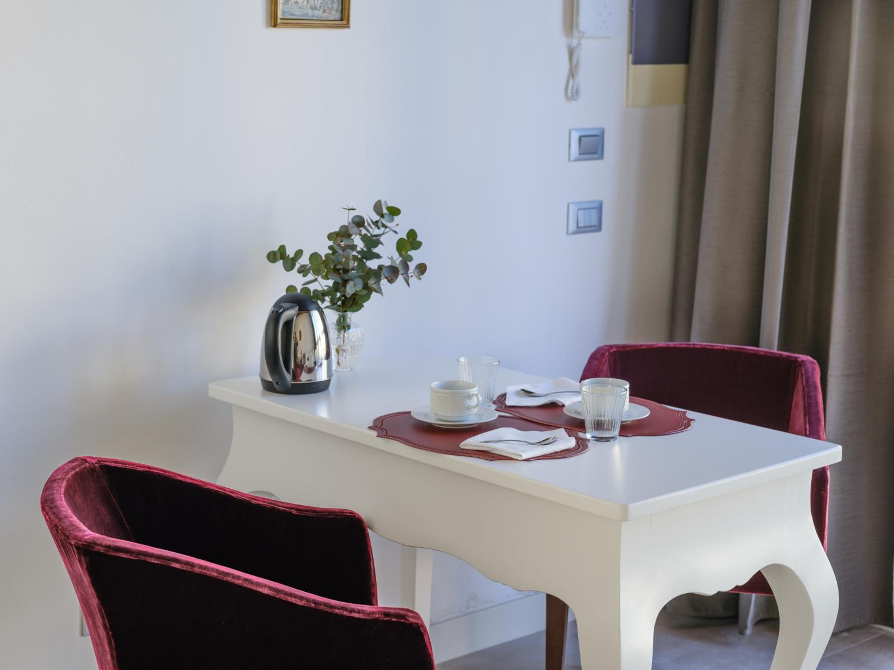 Cattania Suites and Rooms