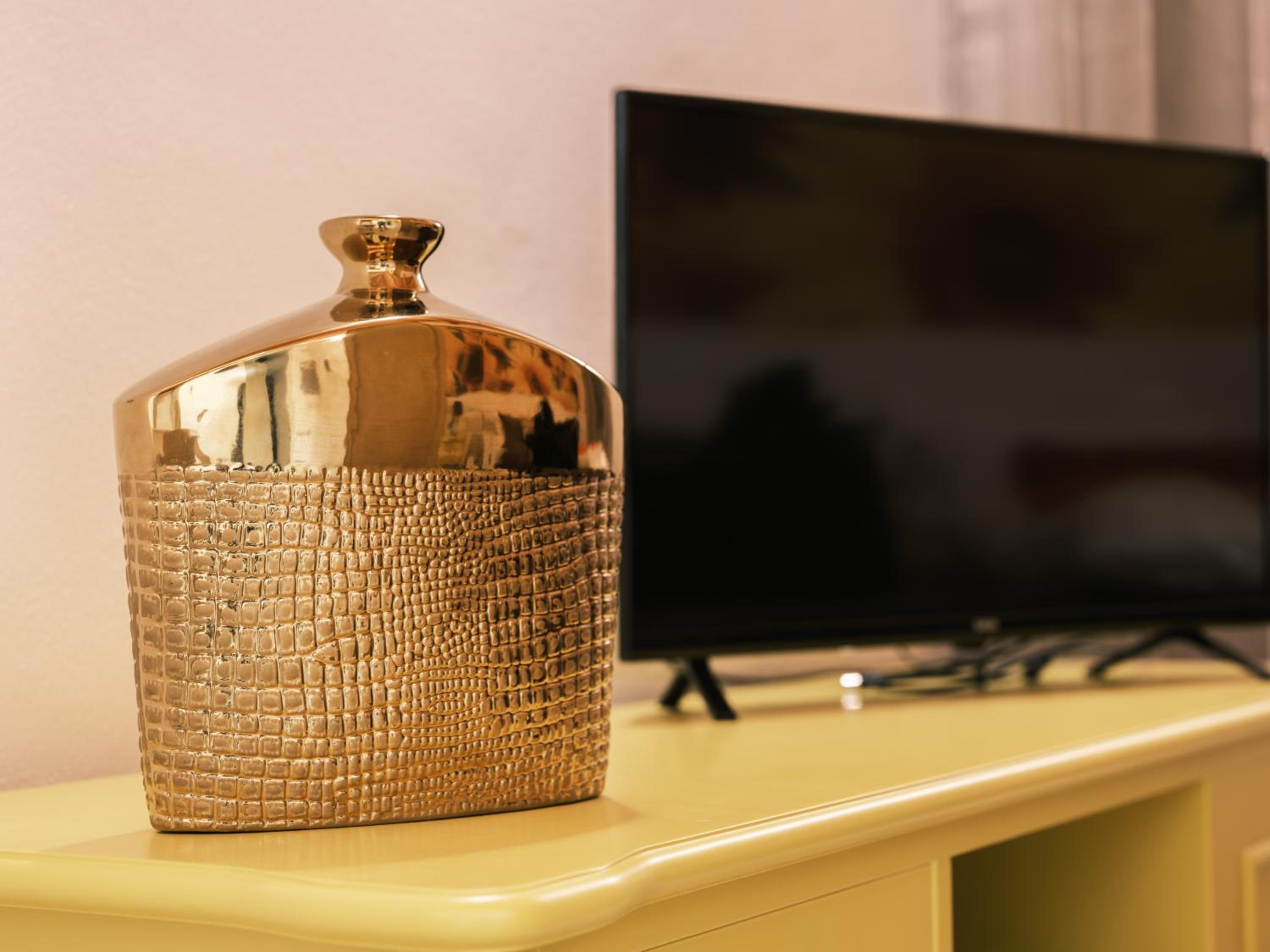 Cattania Suites and Rooms