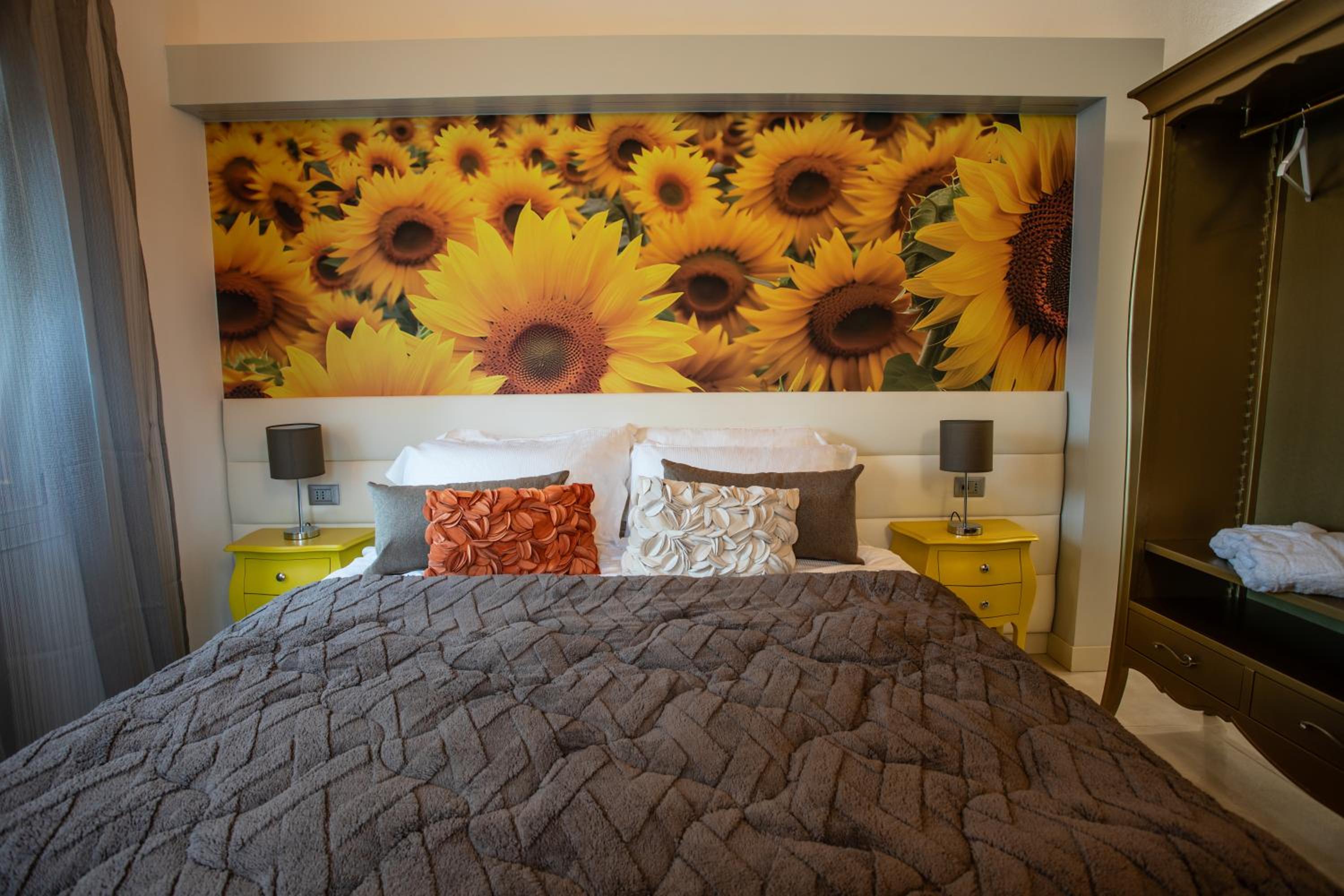 Cattania Suites and Rooms
