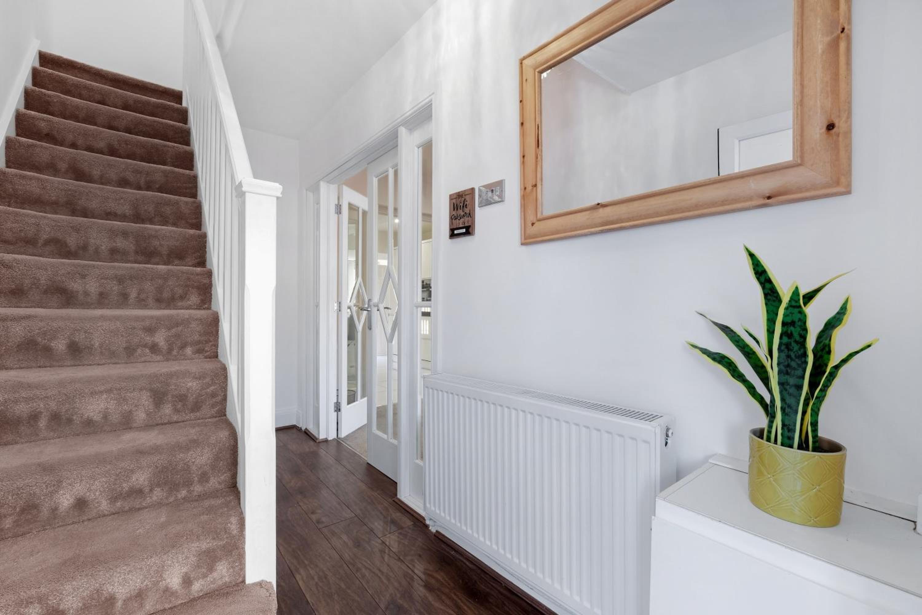 Family-Friendly 4-Bed near Parks & Transport Links