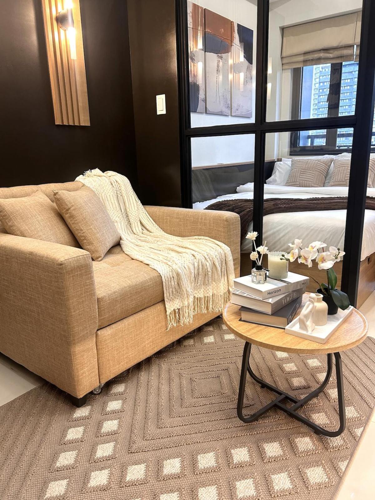 The Makati Suites at Red Residences, Premium Studio, City View, Makati CBD, Wi-fi