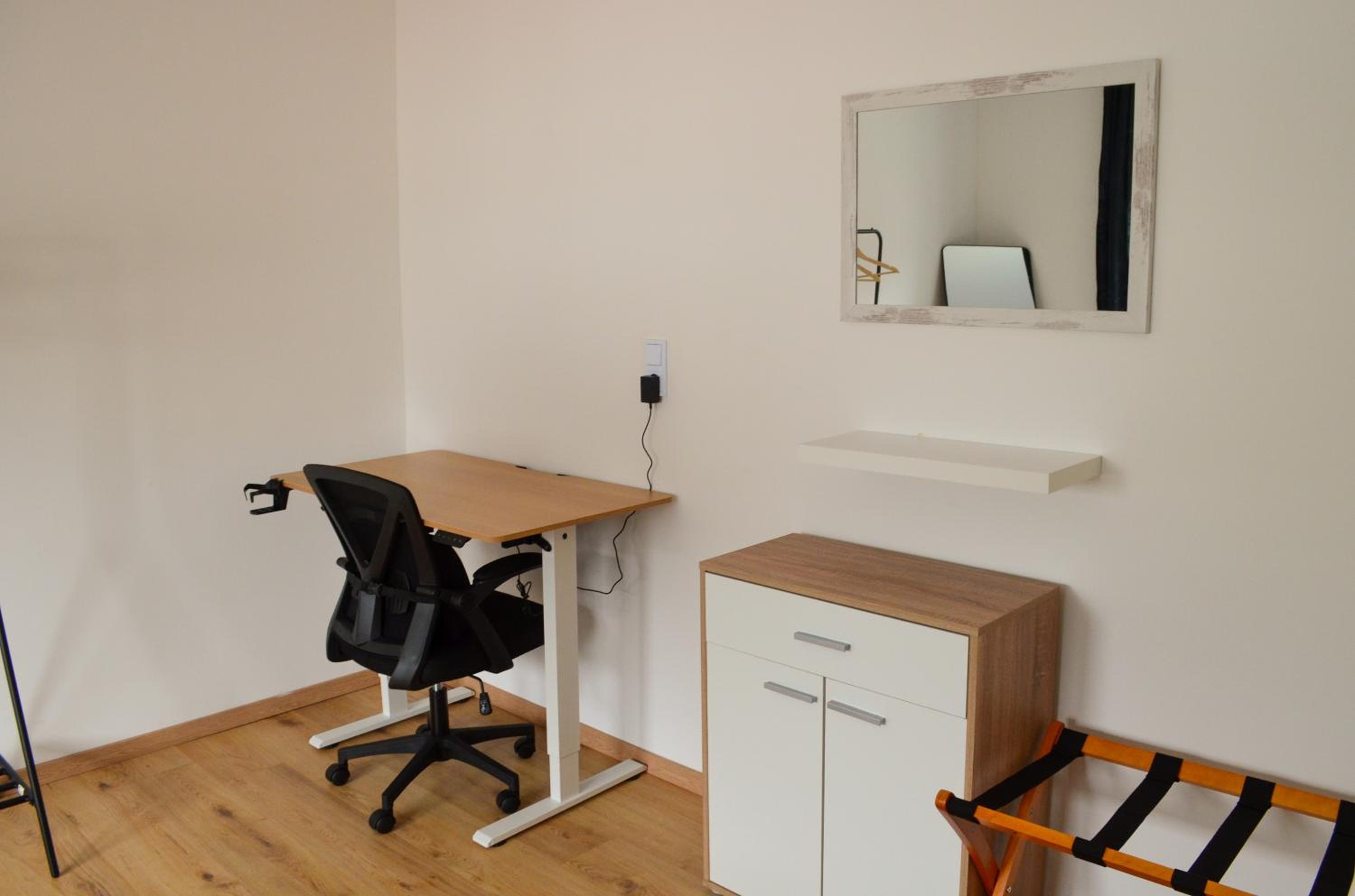 Modernes Apartment mit Balkon & Parkplatz - AMA Home AMALI