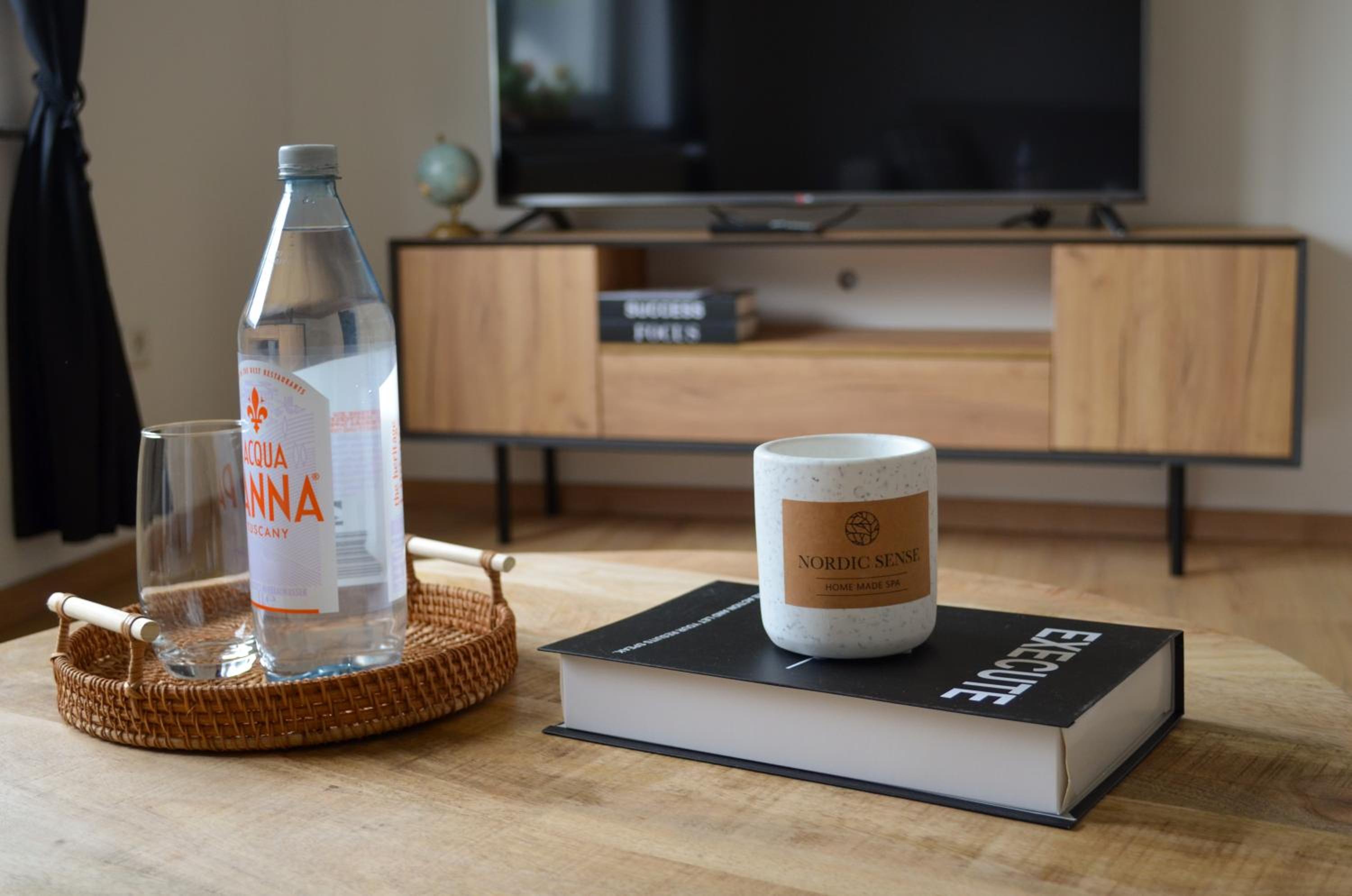 Modernes Apartment mit Balkon & Parkplatz - AMA Home AMALI