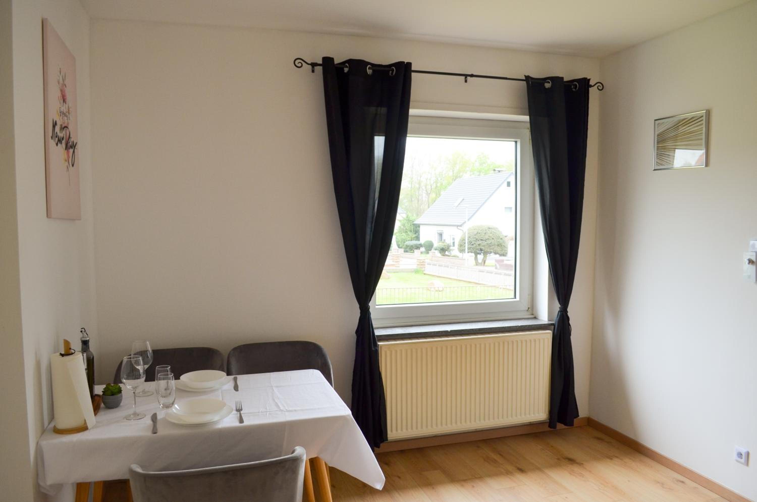 Modernes Apartment mit Balkon & Parkplatz - AMA Home AMALI