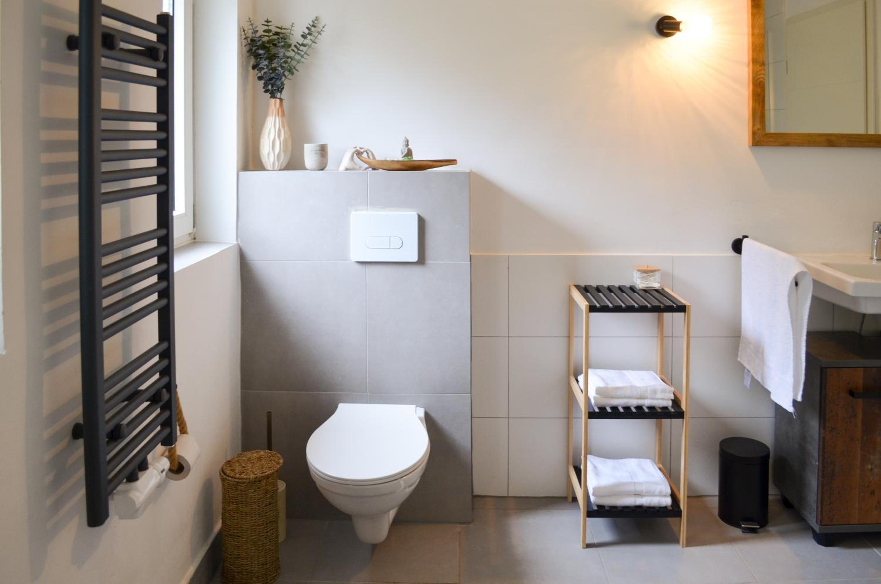 Modernes Apartment mit Balkon & Parkplatz - AMA Home AMALI