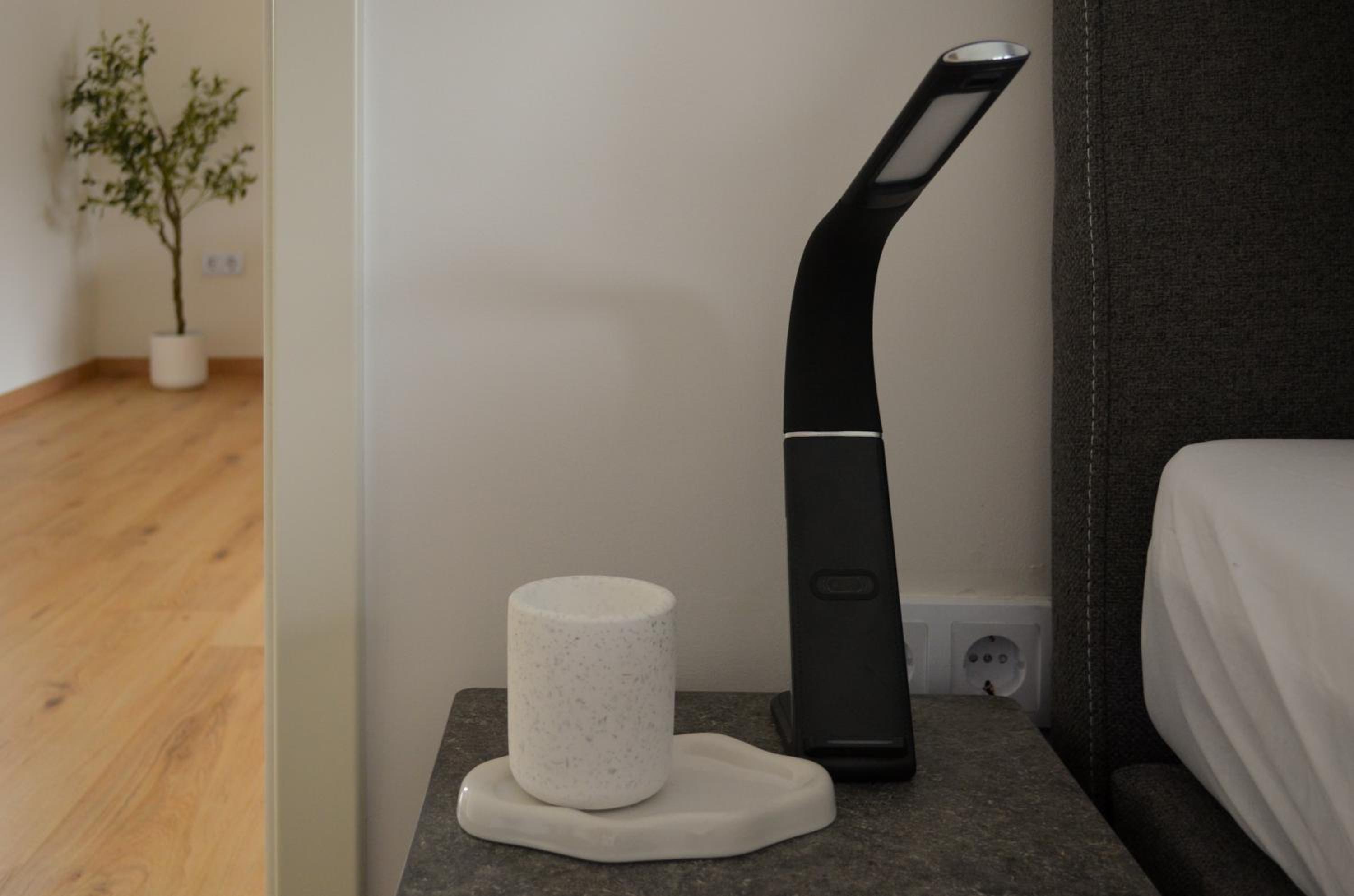 Modernes Apartment mit Balkon & Parkplatz - AMA Home AMALI
