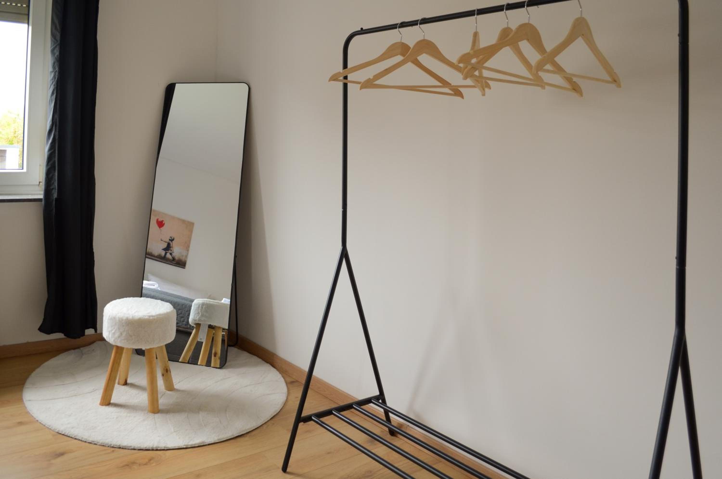 Modernes Apartment mit Balkon & Parkplatz - AMA Home AMALI
