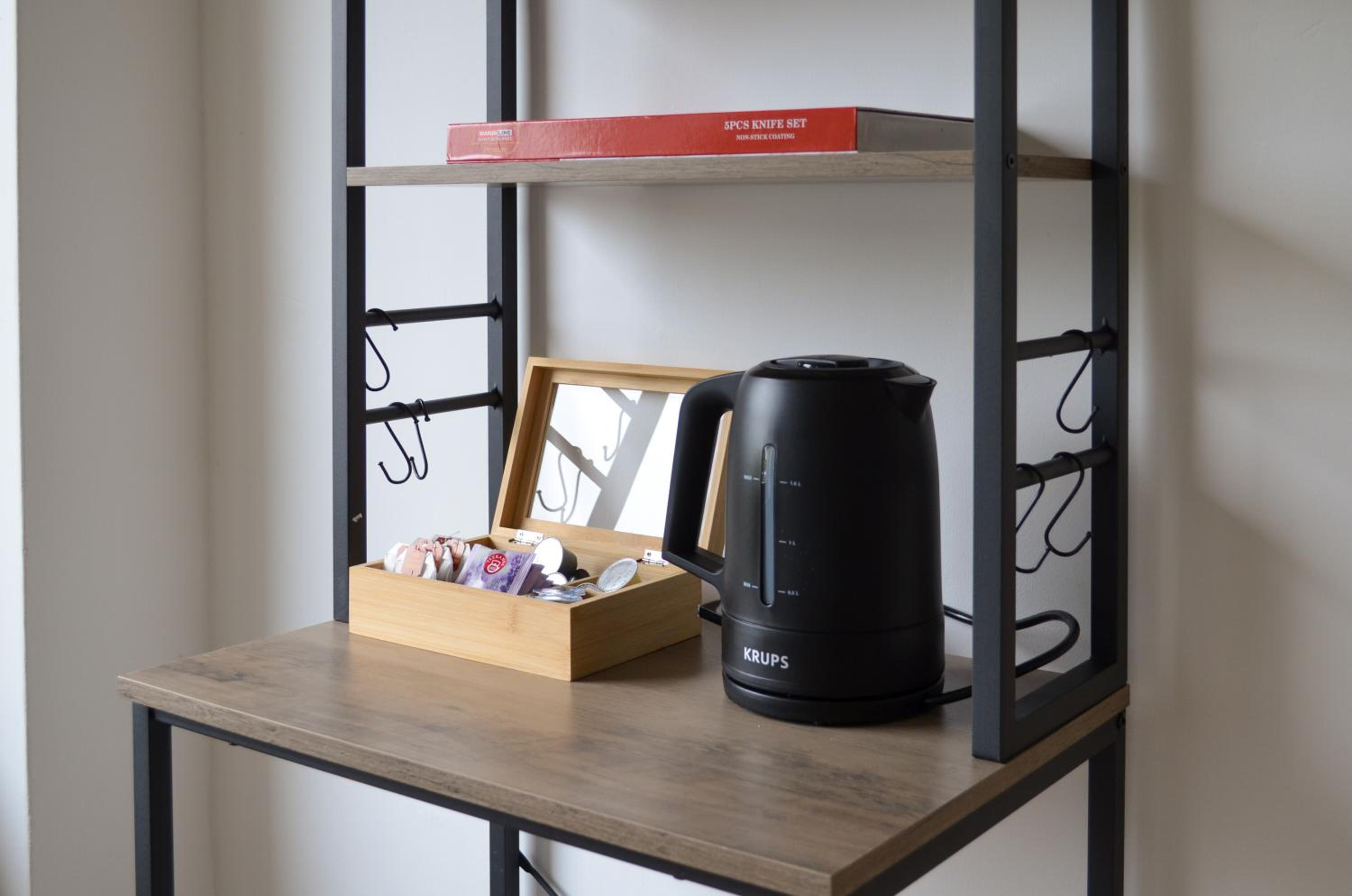Modernes Apartment mit Balkon & Parkplatz - AMA Home AMALI