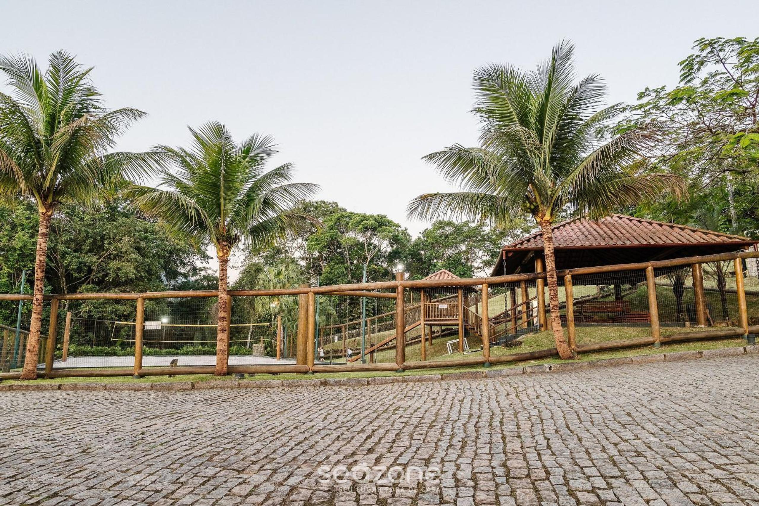 Seaside view house, 10 min from the beach PEV025