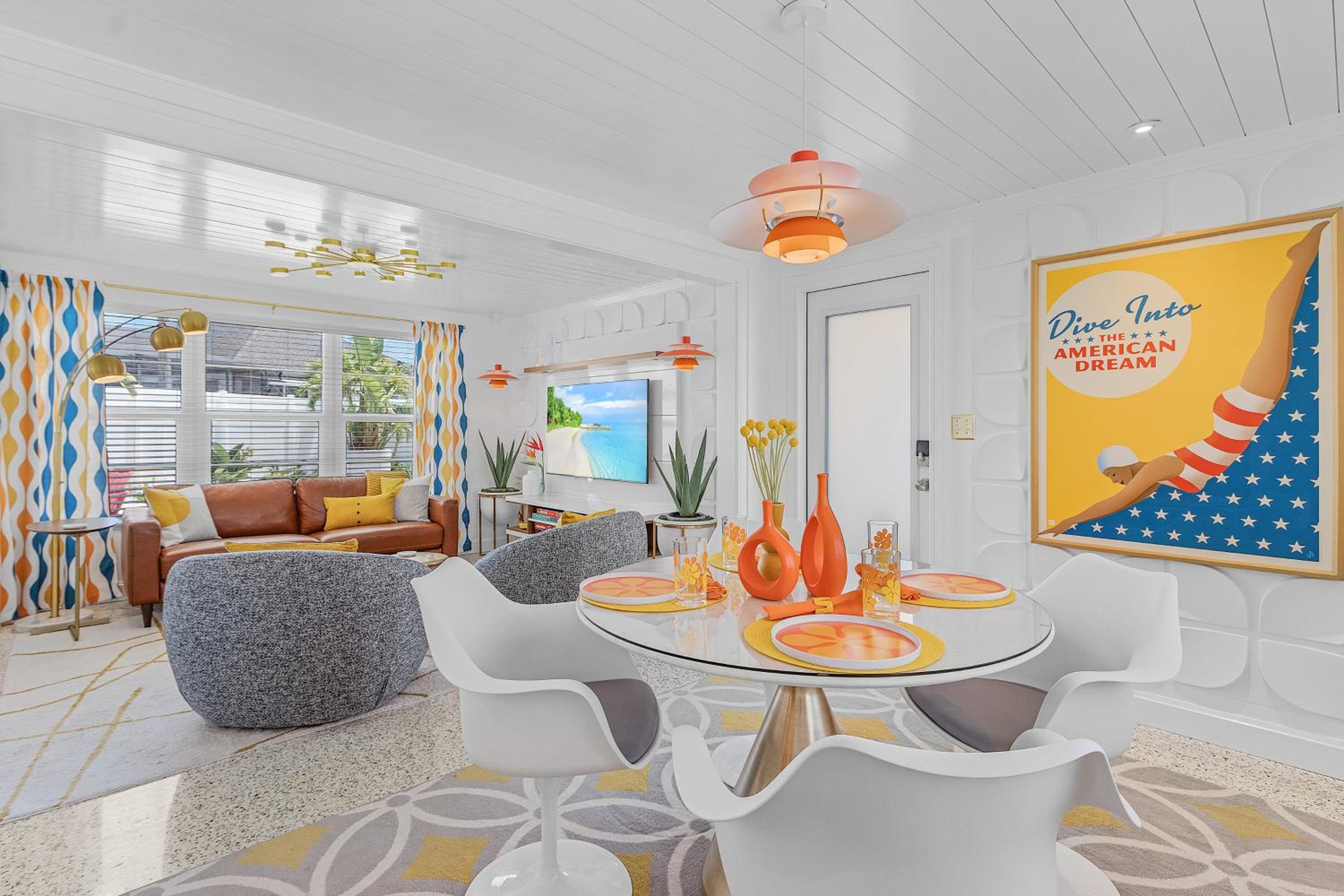 Retro Beach Retreat with Surf Shack in South Venice