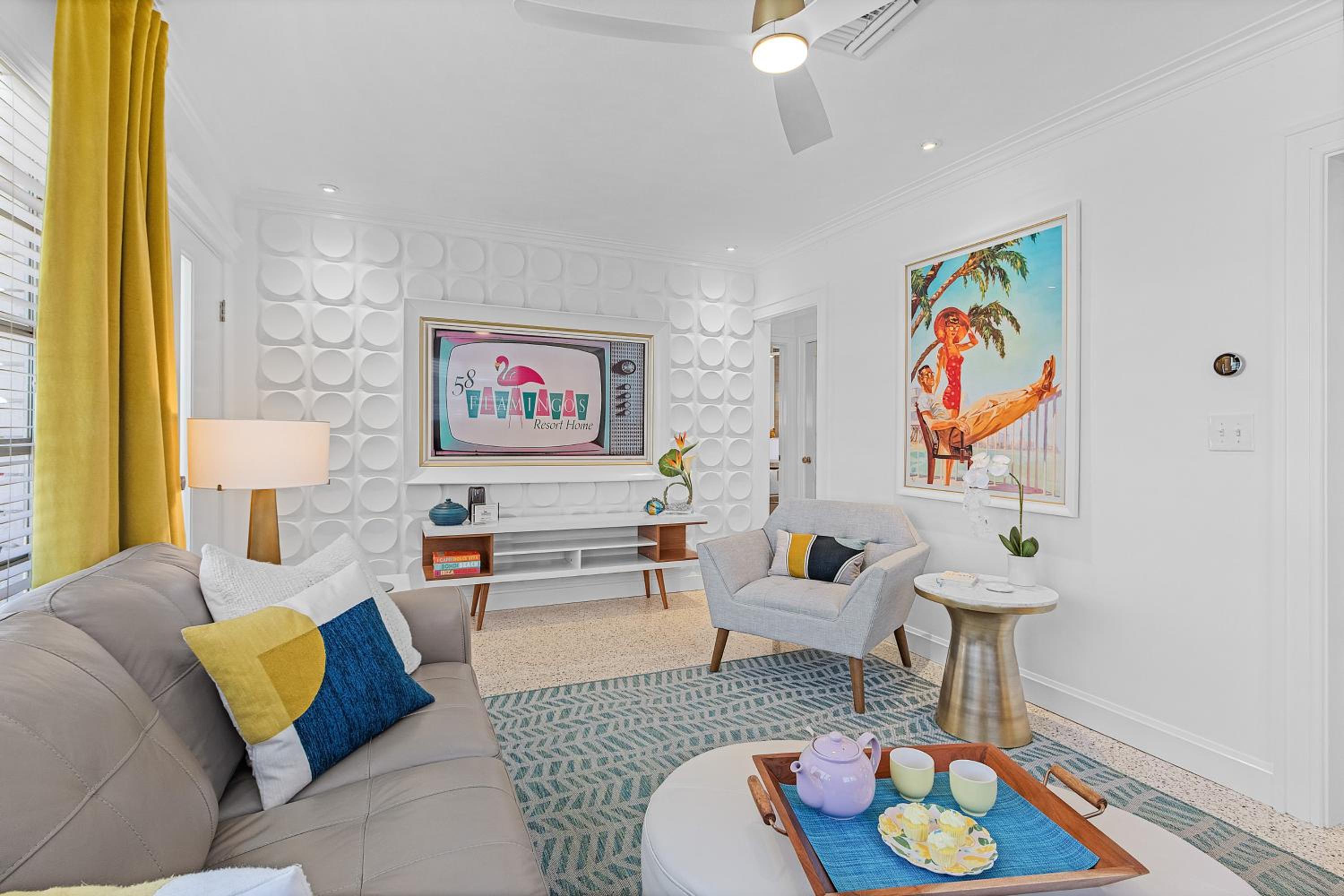 Retro Beach Retreat with Surf Shack in South Venice