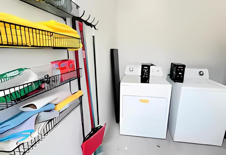 Cute Private Room - Close to airport & Free parking 01