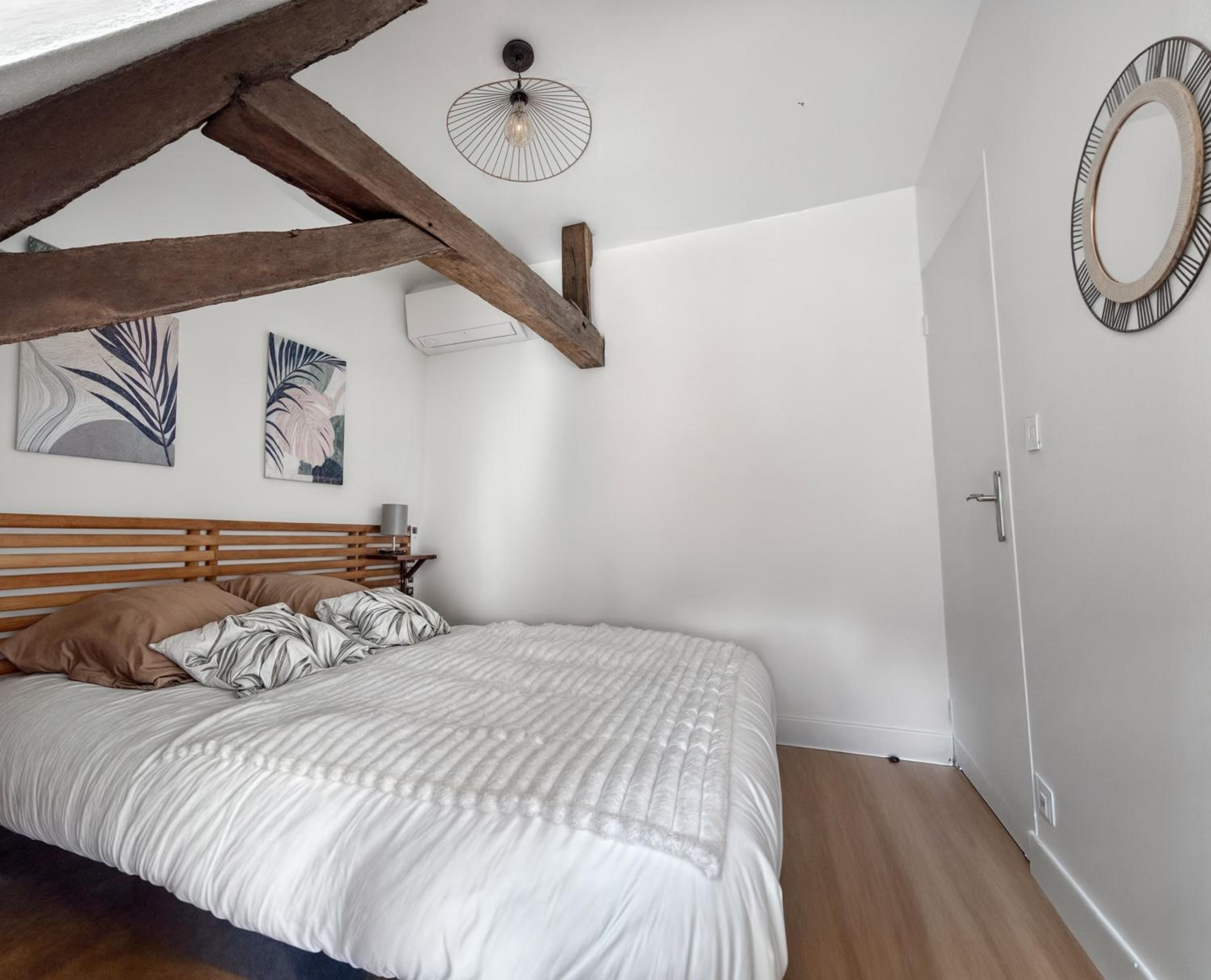 Maison de ville avec garage privé