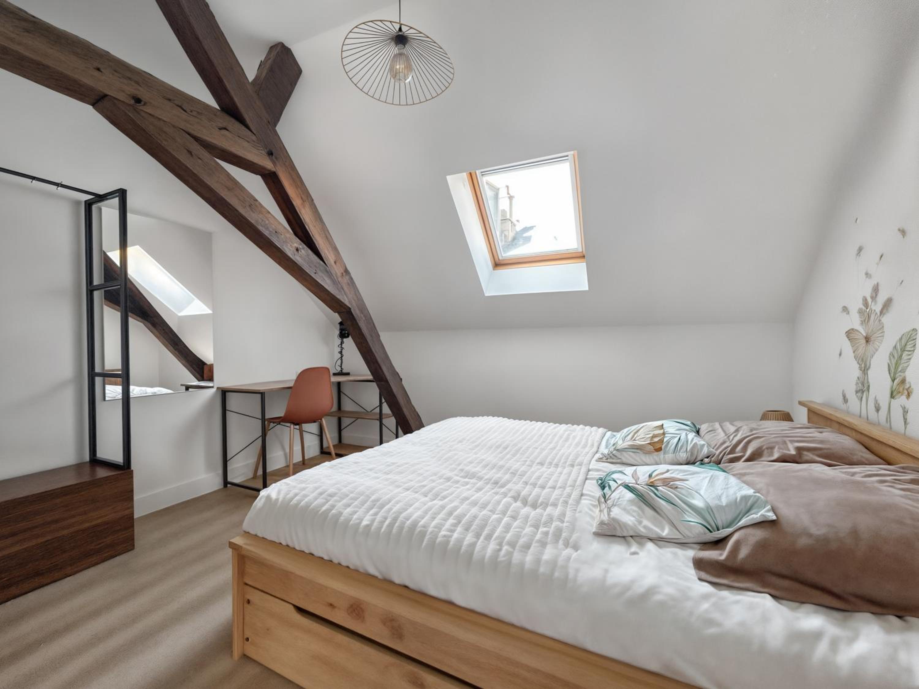 Maison de ville avec garage privé