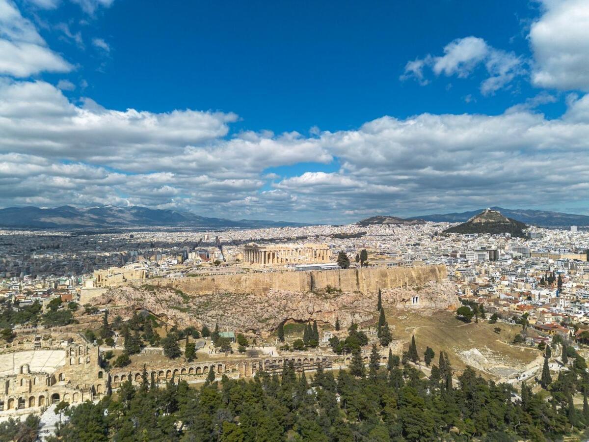 Sunny 3bd flat,Acropolis view