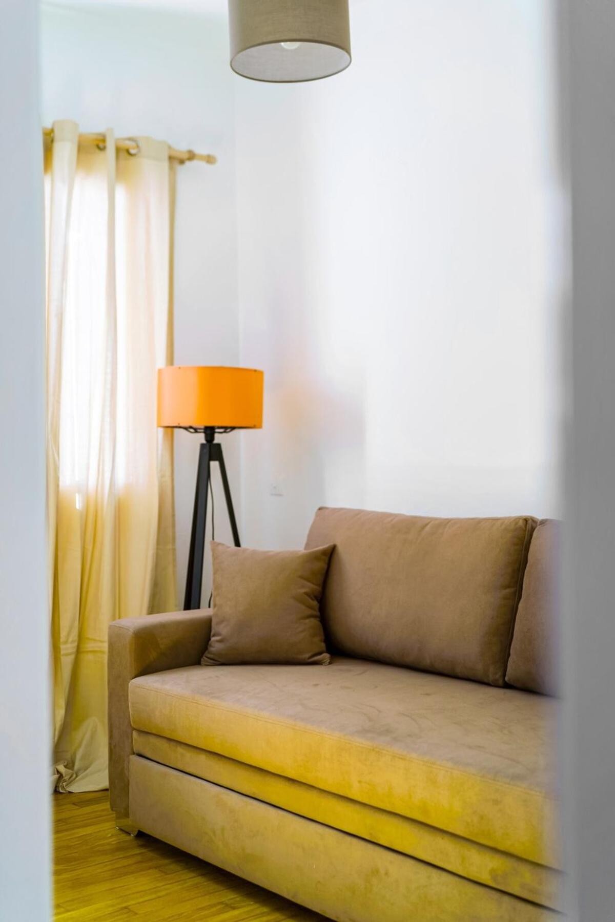 Sunny 3bd flat,Acropolis view