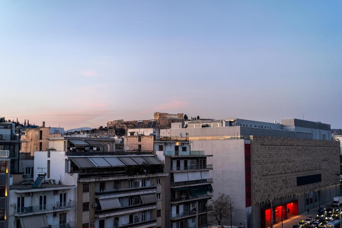 Sunny 3bd flat,Acropolis view