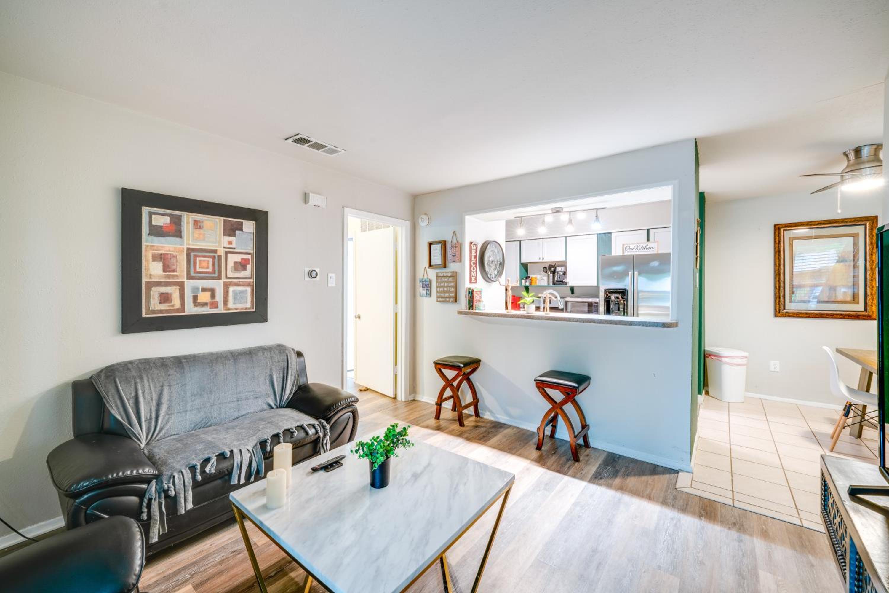 9 Mi to Dtwn Dallas Cozy Couples Getaway