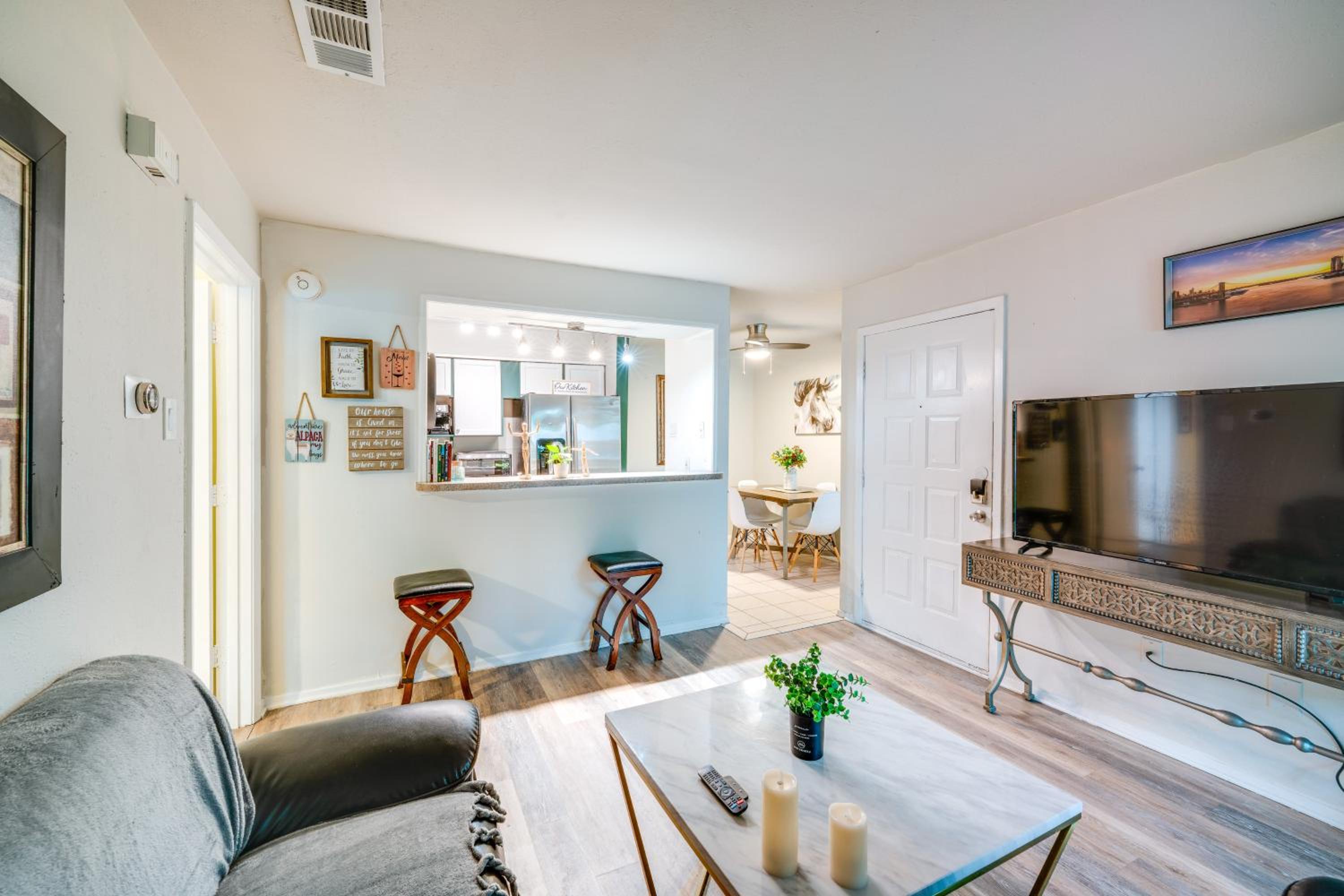 9 Mi to Dtwn Dallas Cozy Couples Getaway