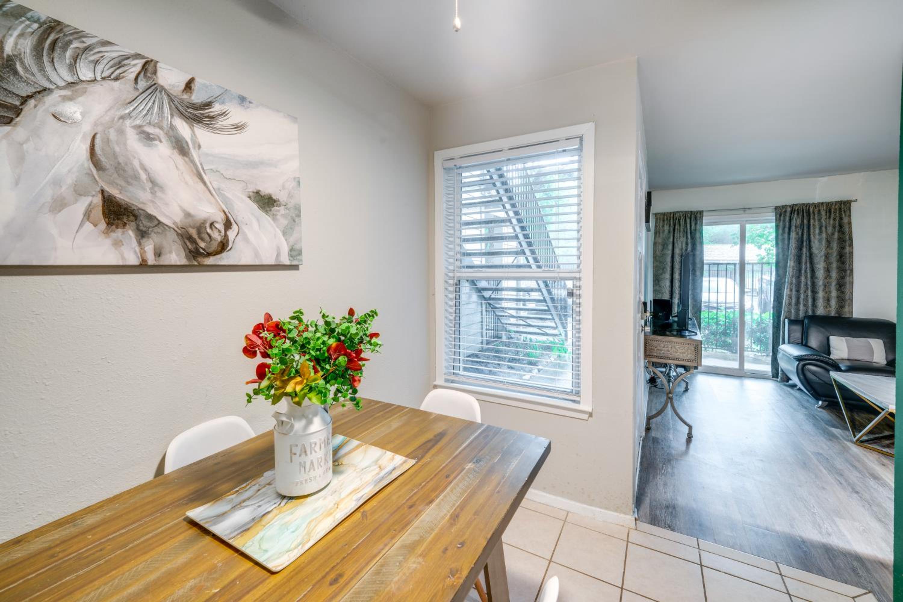 9 Mi to Dtwn Dallas Cozy Couples Getaway
