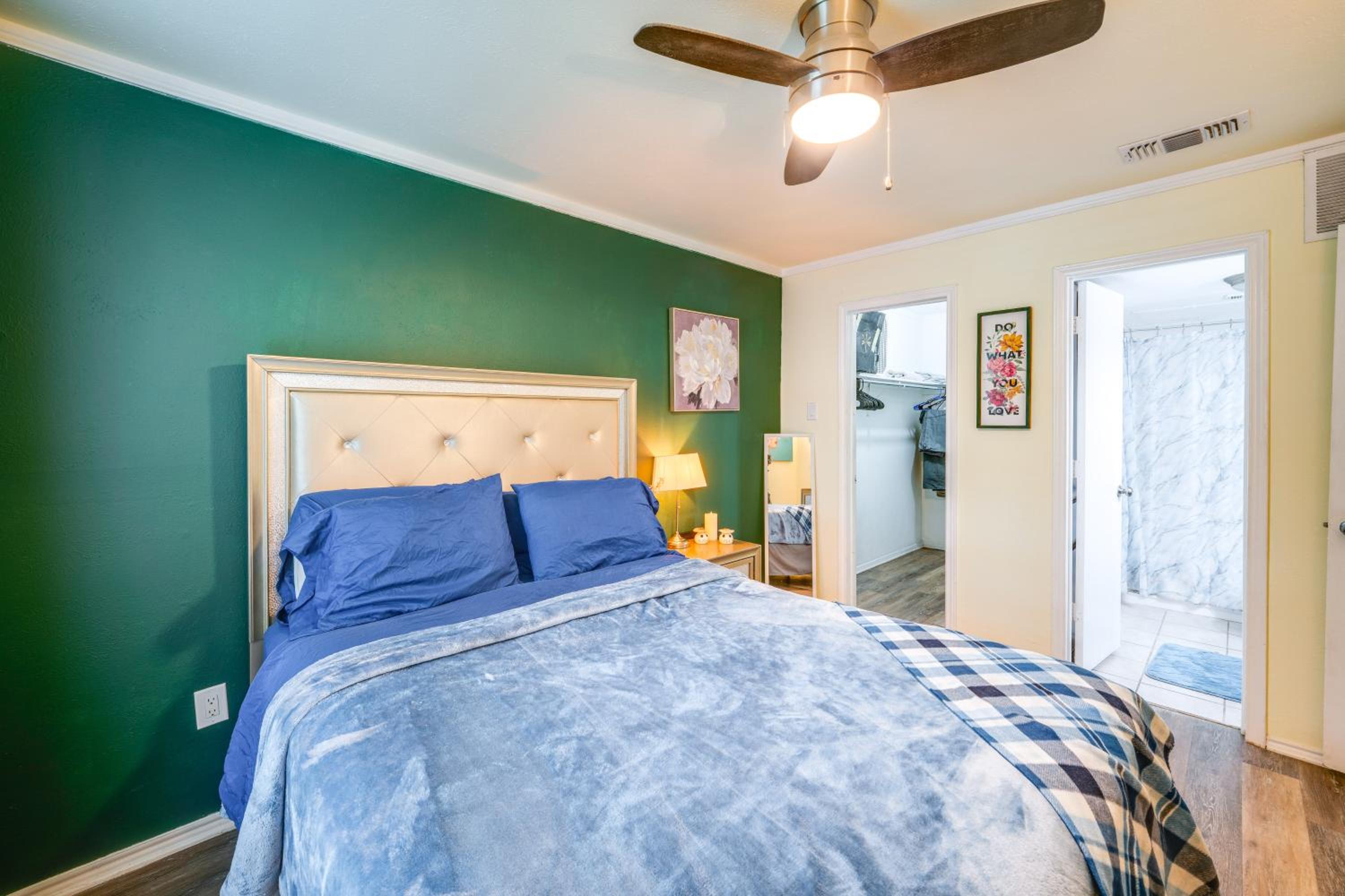 9 Mi to Dtwn Dallas Cozy Couples Getaway