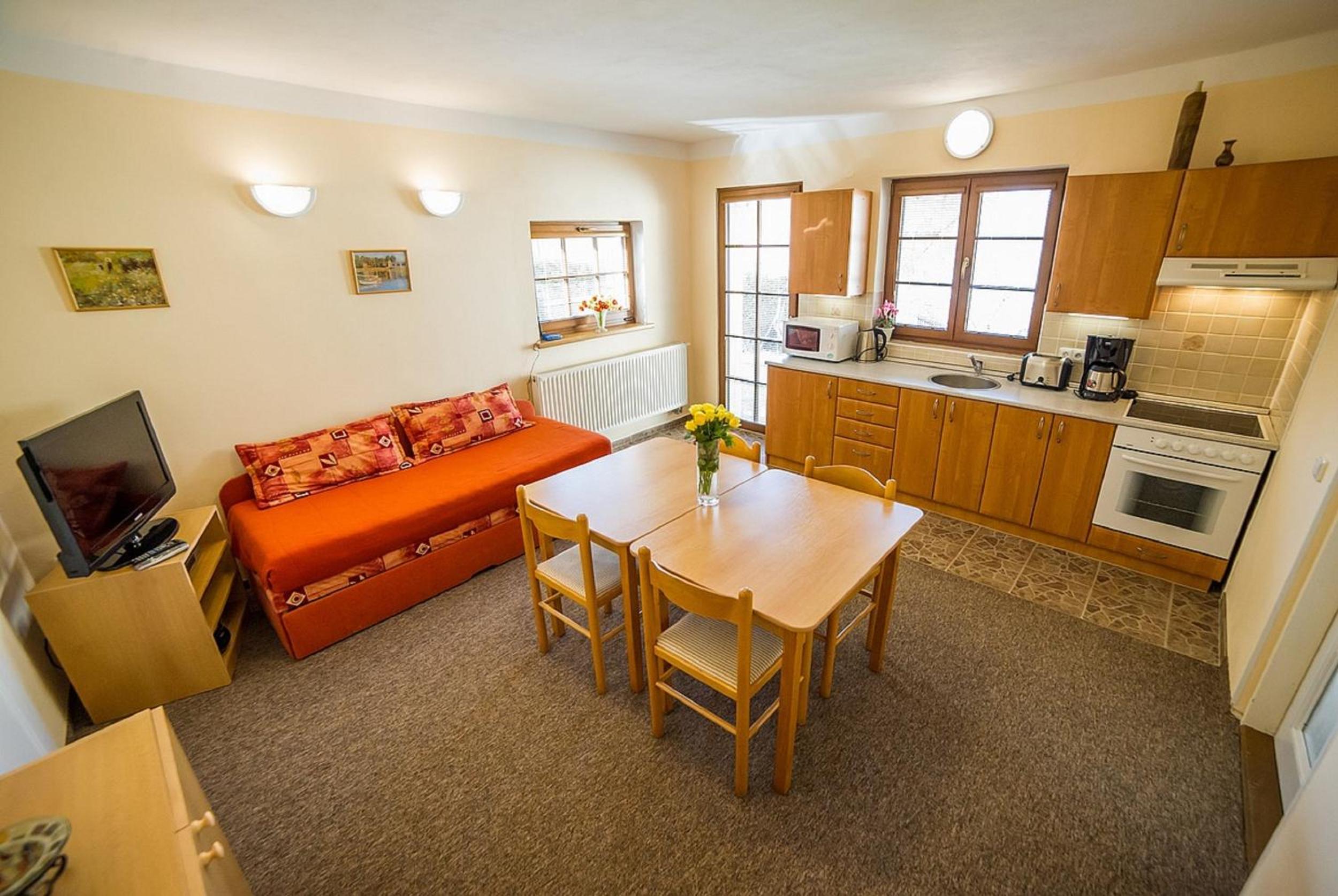 Hotel Pension Jana - Image 1