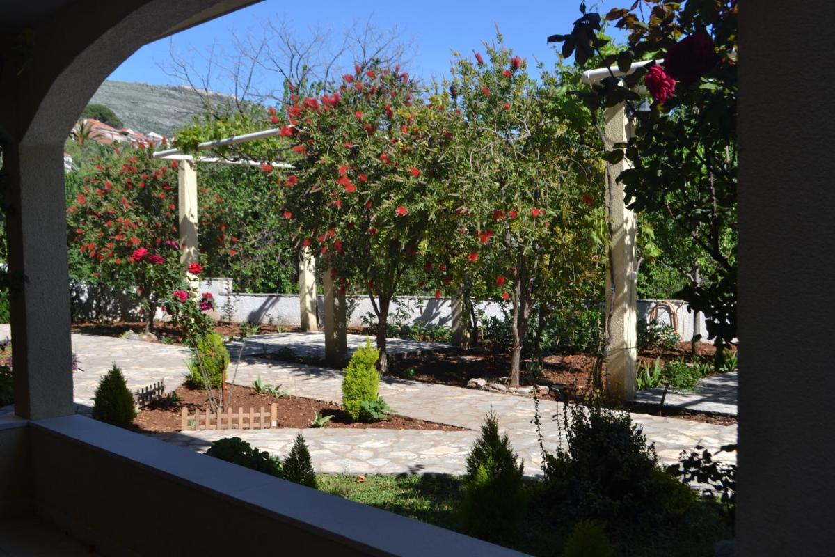 Madonna Guest House