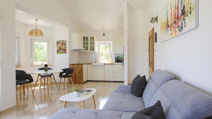 Seaview Villa Anita with Two Bedrooms and private Pool