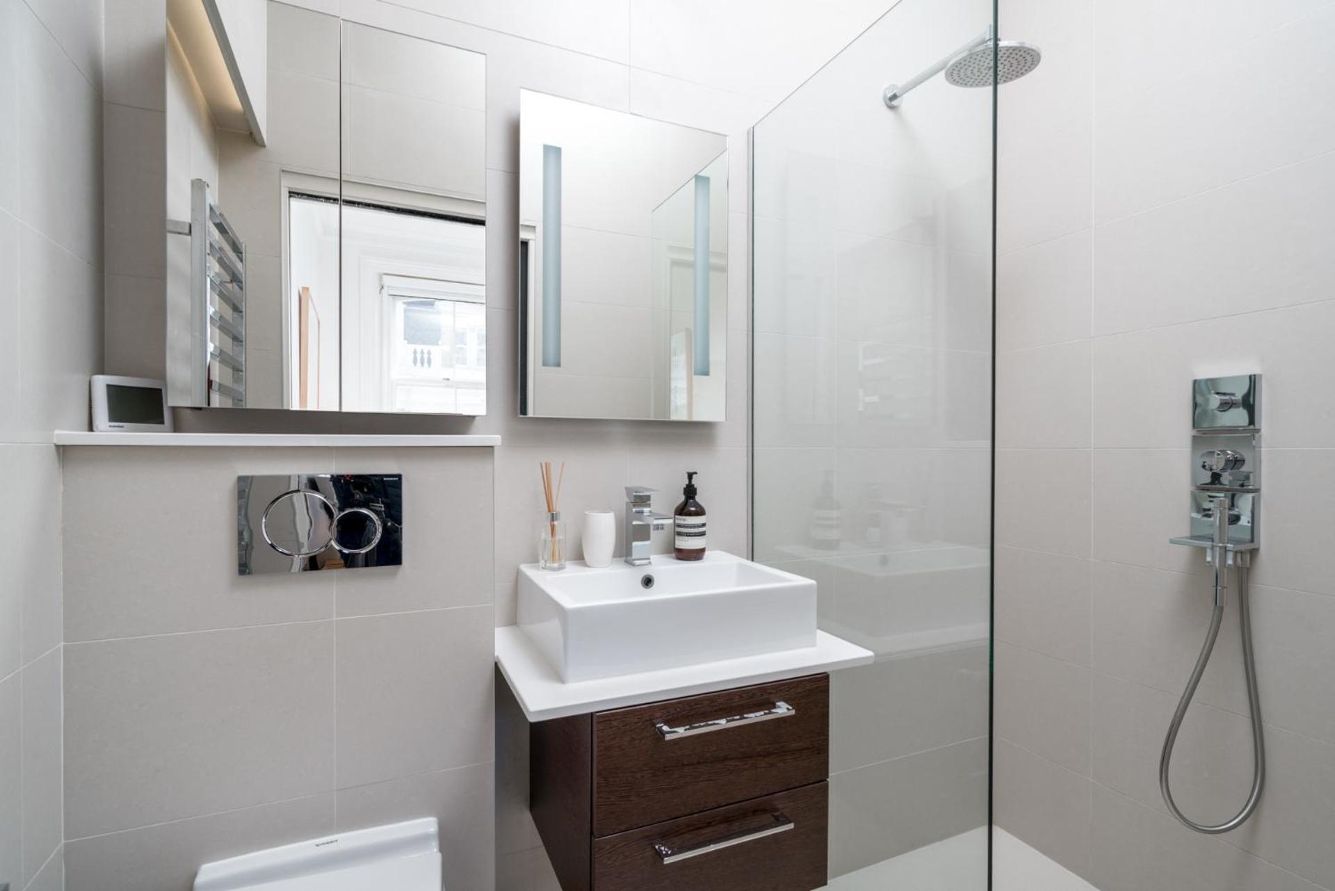 Hyde Park Gardens Gem - Niru Experience