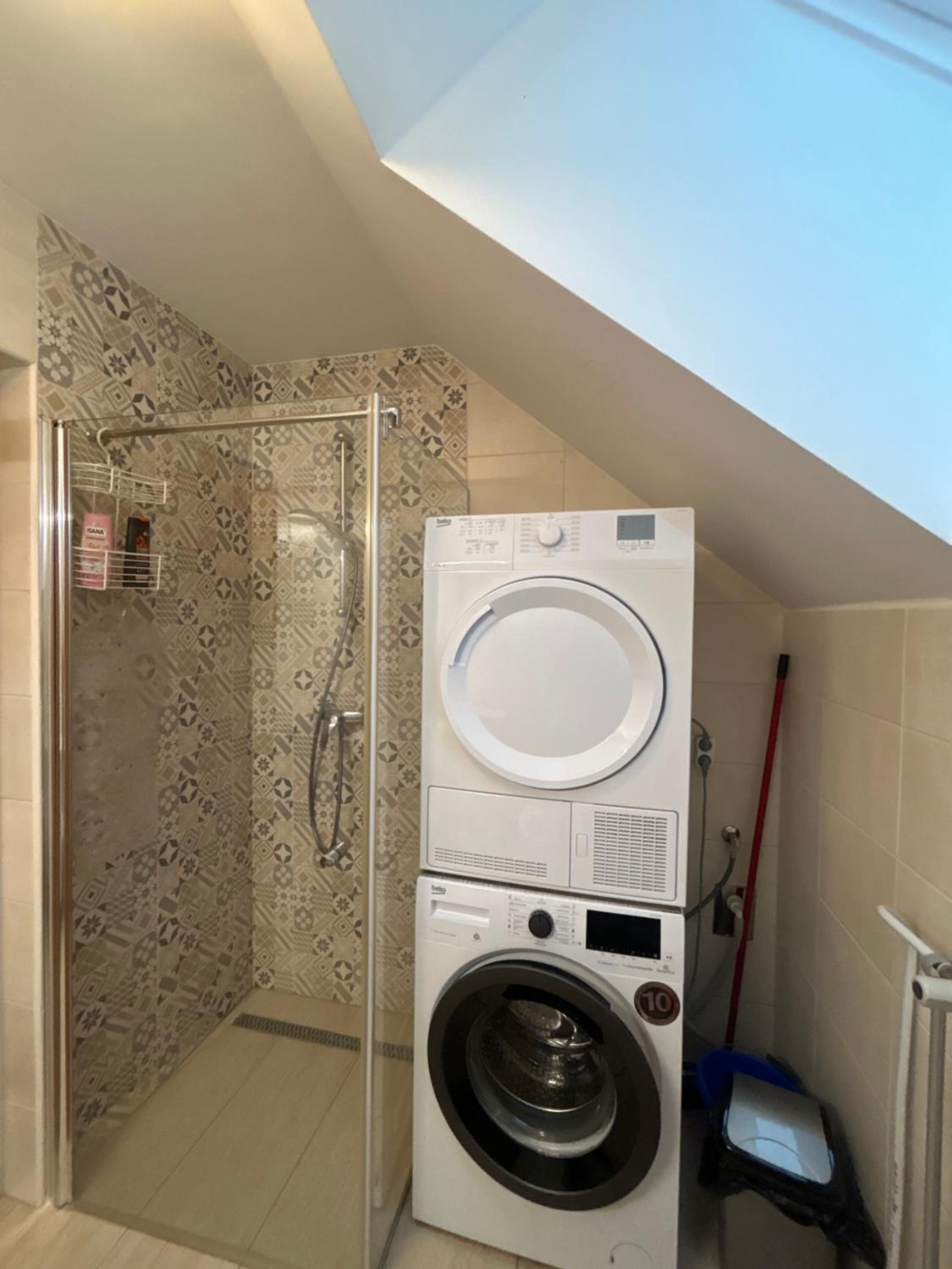 Komac Apartma & Glamping BLED