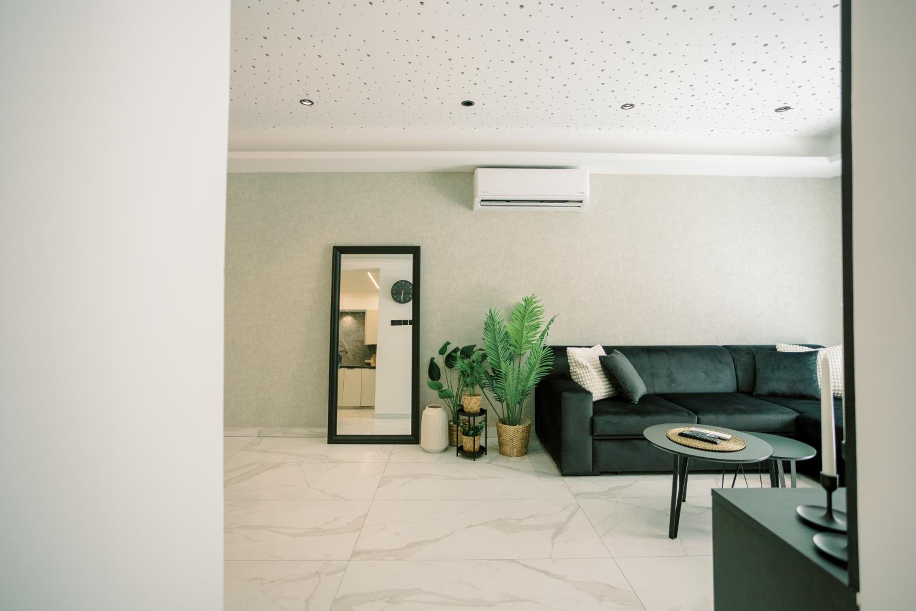 2BR Amalfi Blue Apt in Larnaca - Pool & 10Min Walk to Mackenzie Beach!
