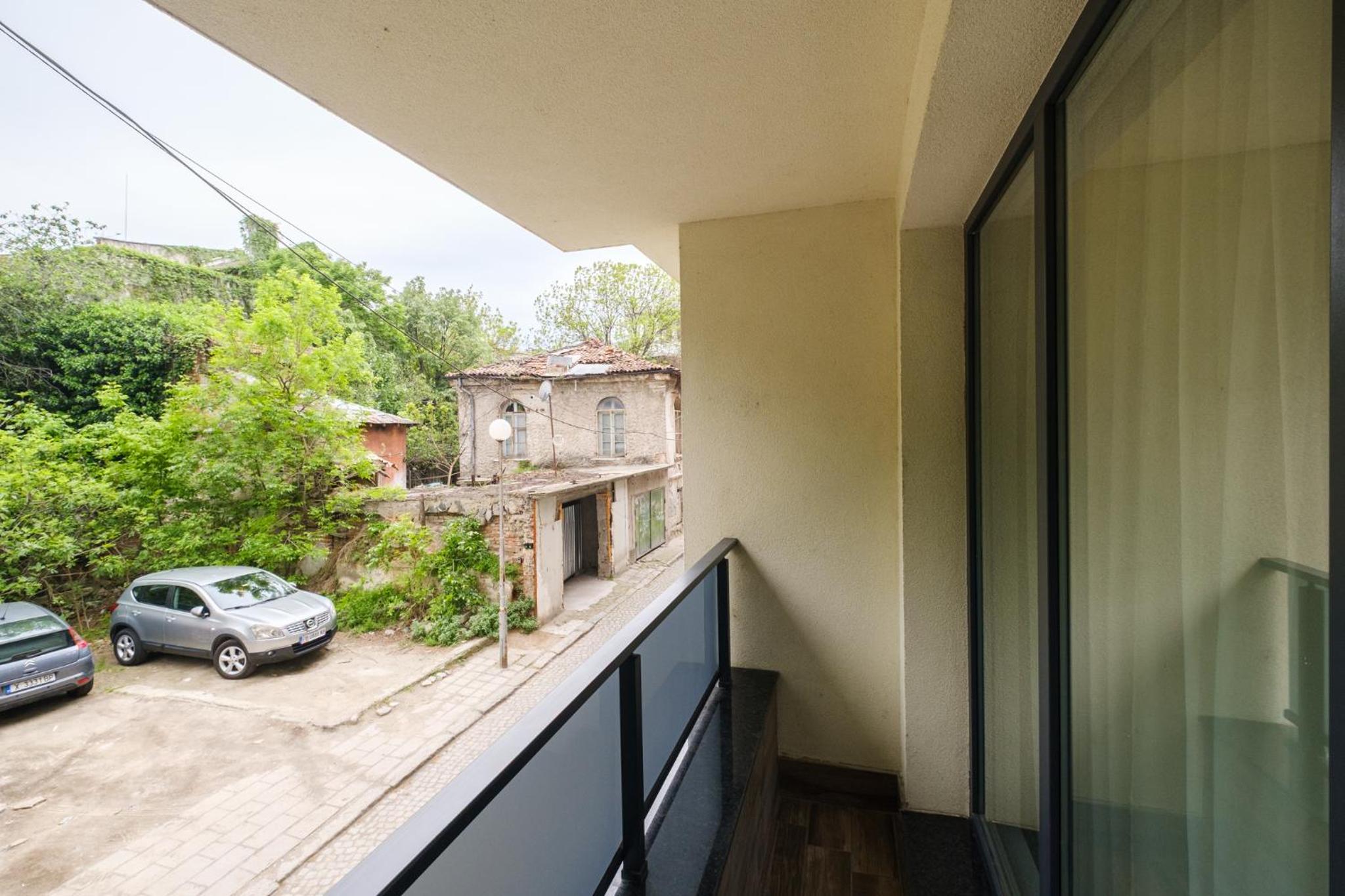 Quiet & Comfy 1BR in the Heart of Plovdiv with Private Balcony