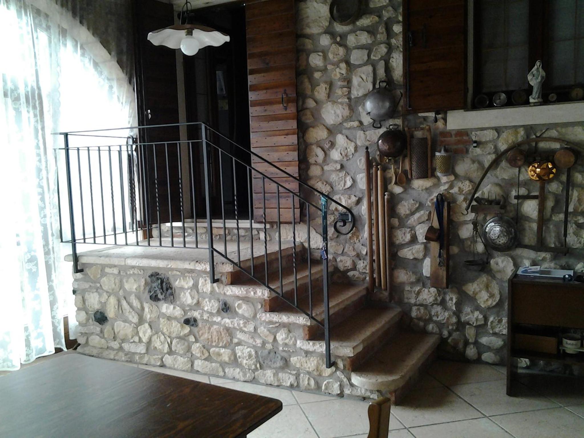 Photo 33