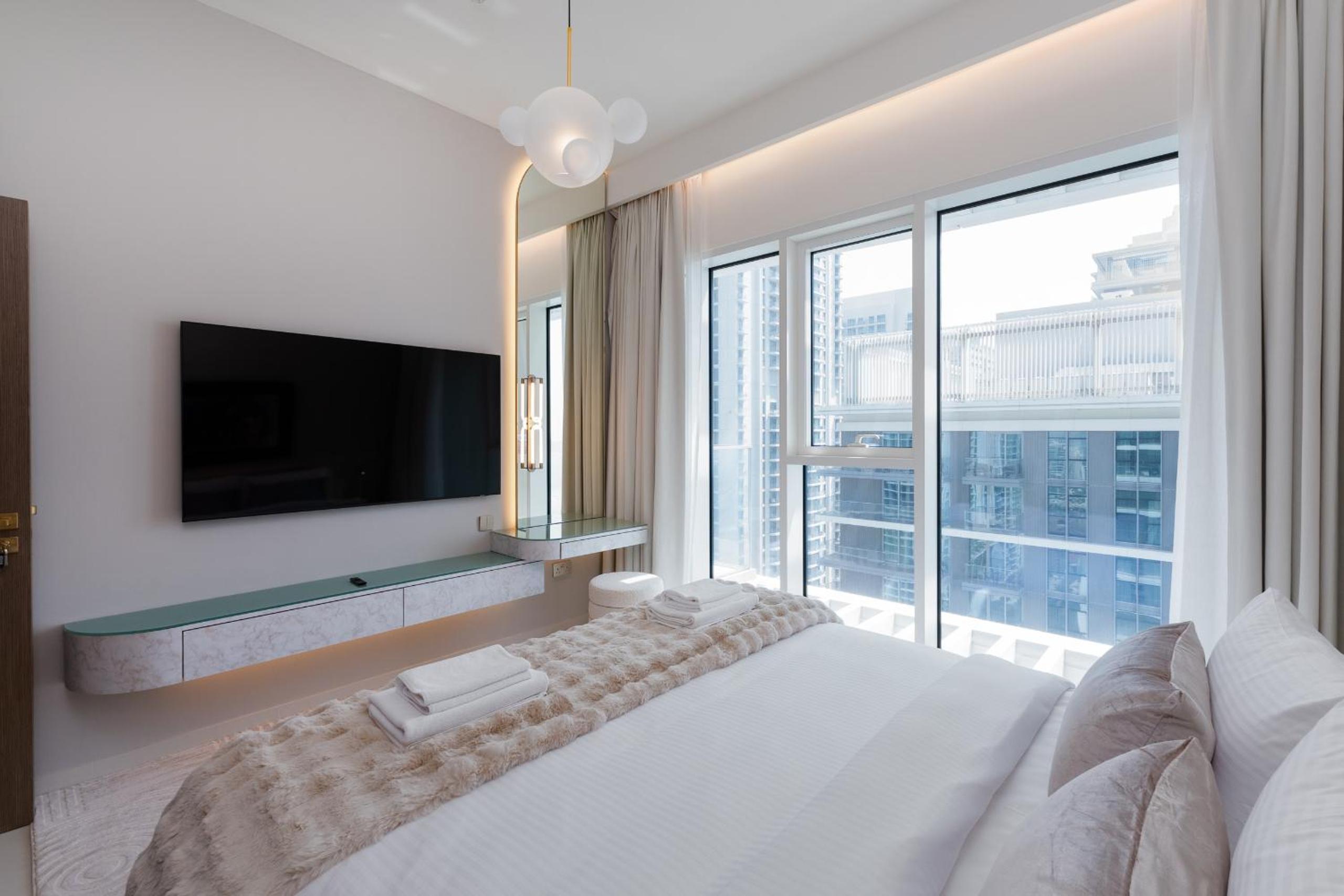 Grand Bleu, Emaar Beachfront - Mint Stay
