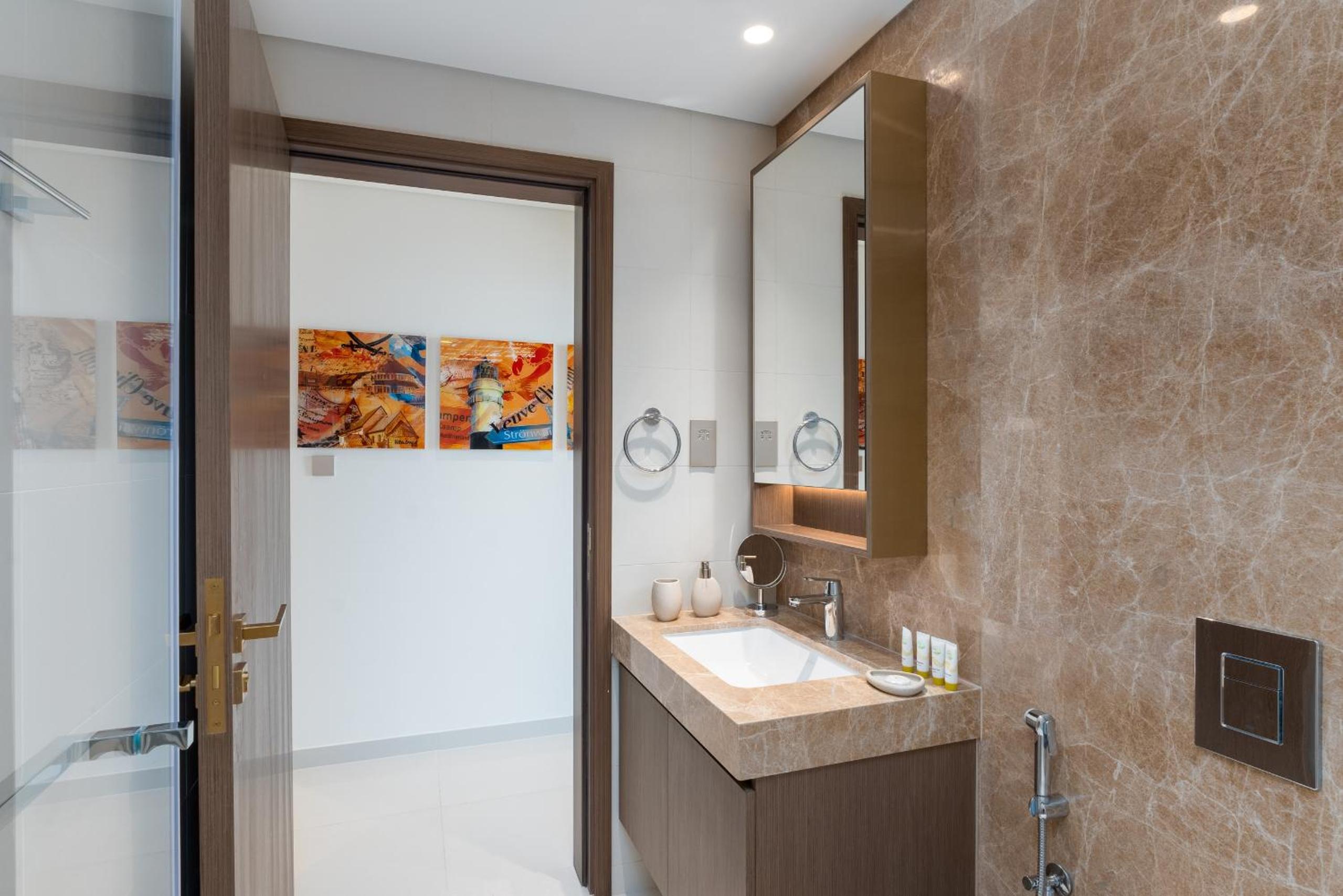 Grand Bleu, Emaar Beachfront - Mint Stay