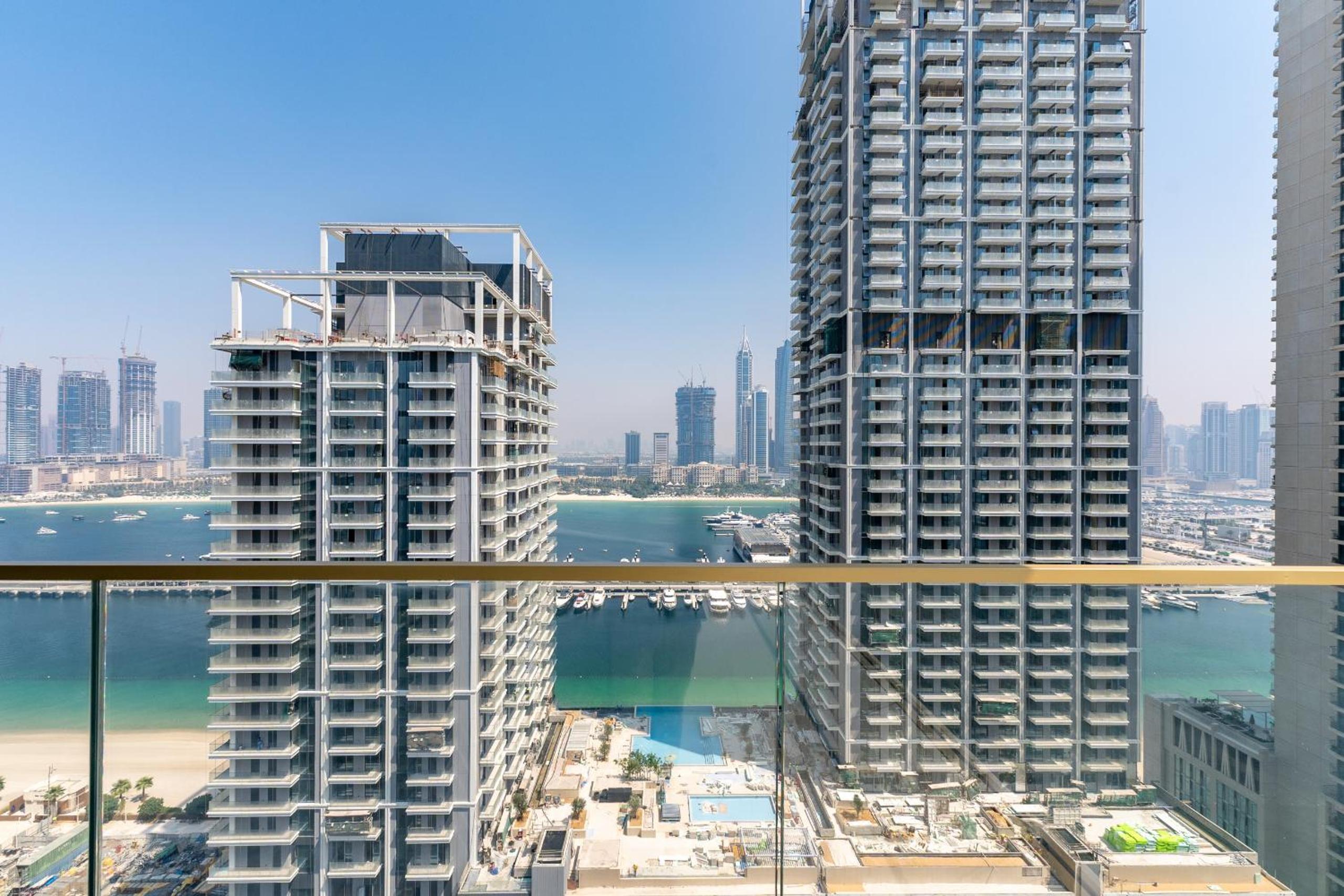 Grand Bleu, Emaar Beachfront - Mint Stay
