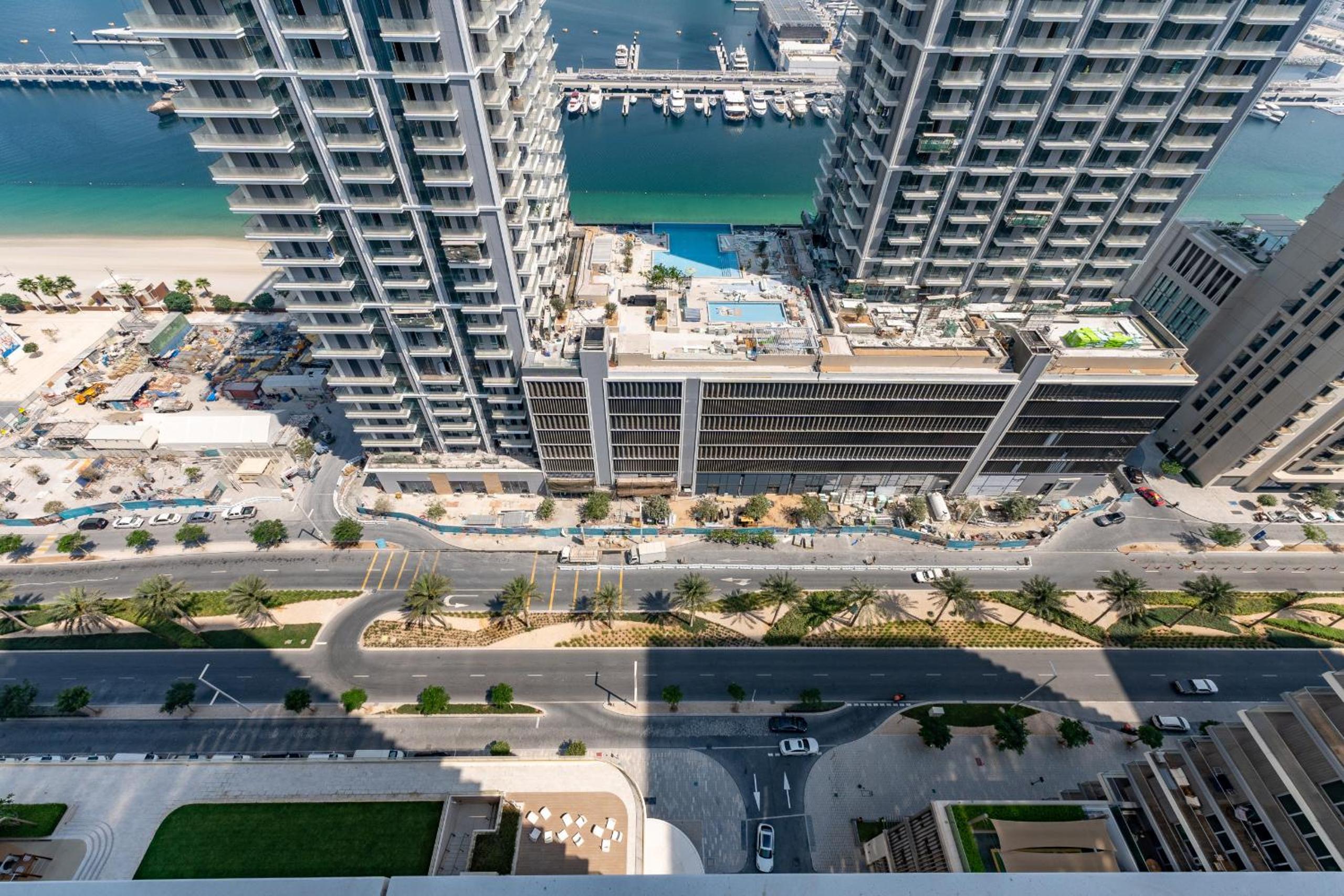 Grand Bleu, Emaar Beachfront - Mint Stay