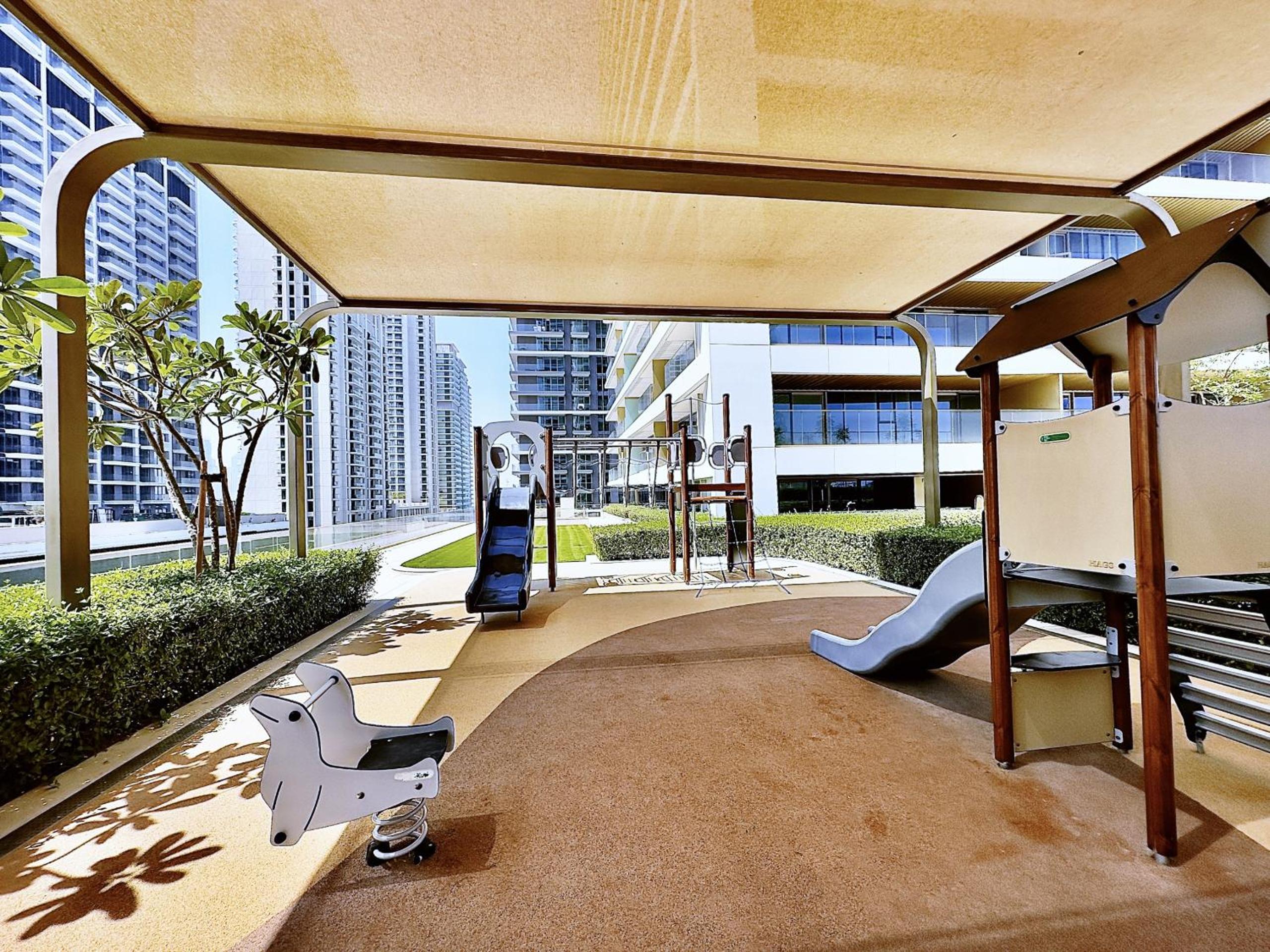 Grand Bleu, Emaar Beachfront - Mint Stay