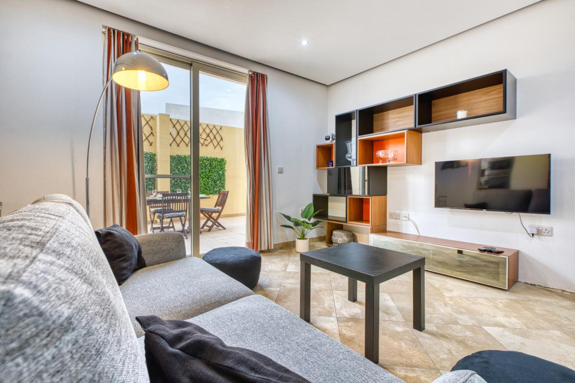 Swieqi 3 bedroom with Patio