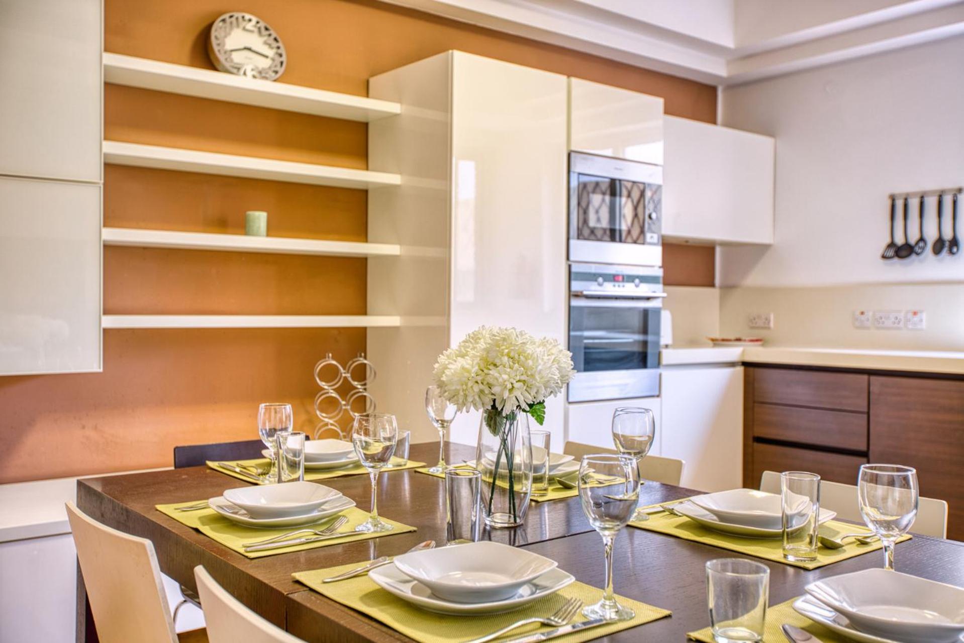 Swieqi 3 bedroom with Patio