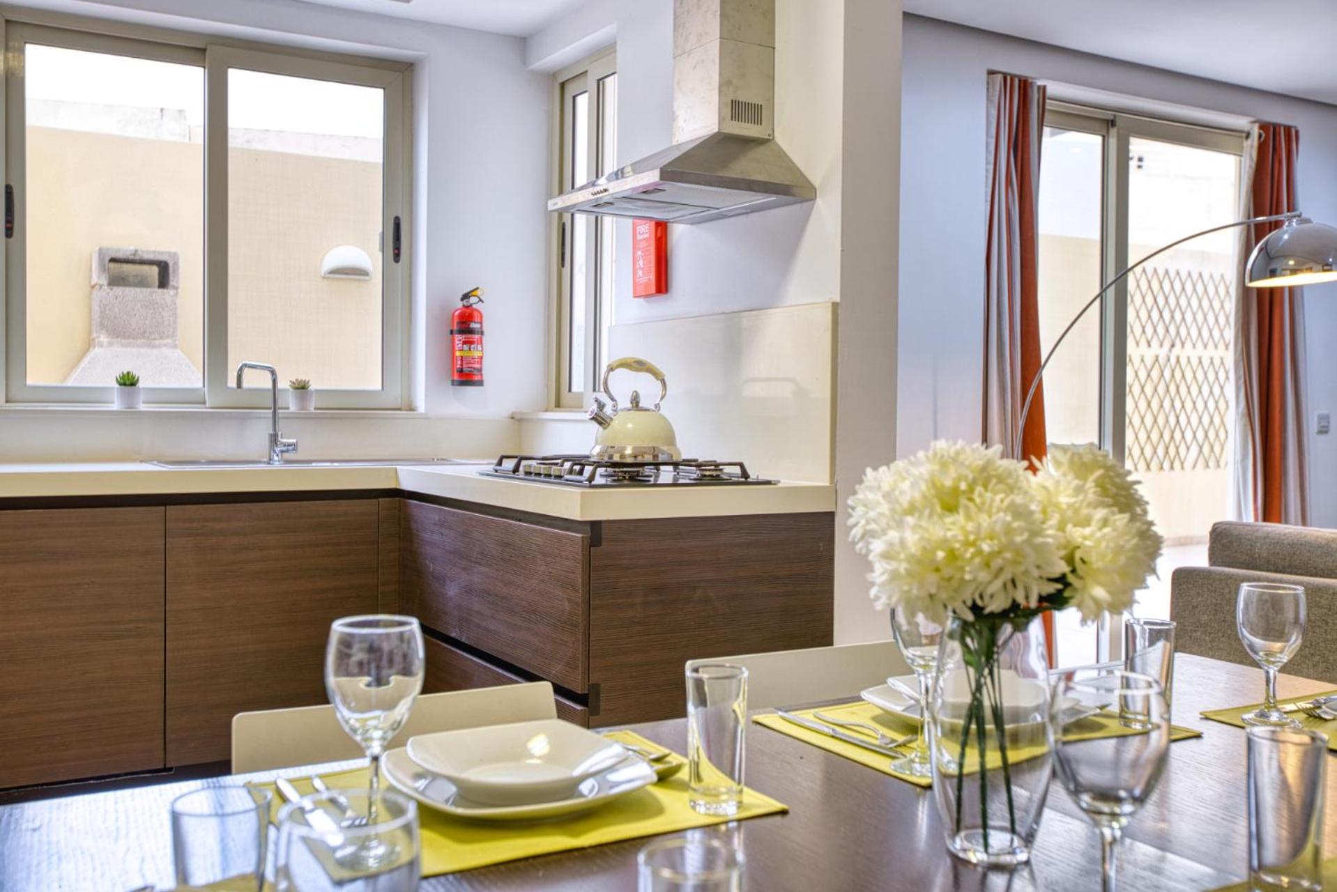 Swieqi 3 bedroom with Patio
