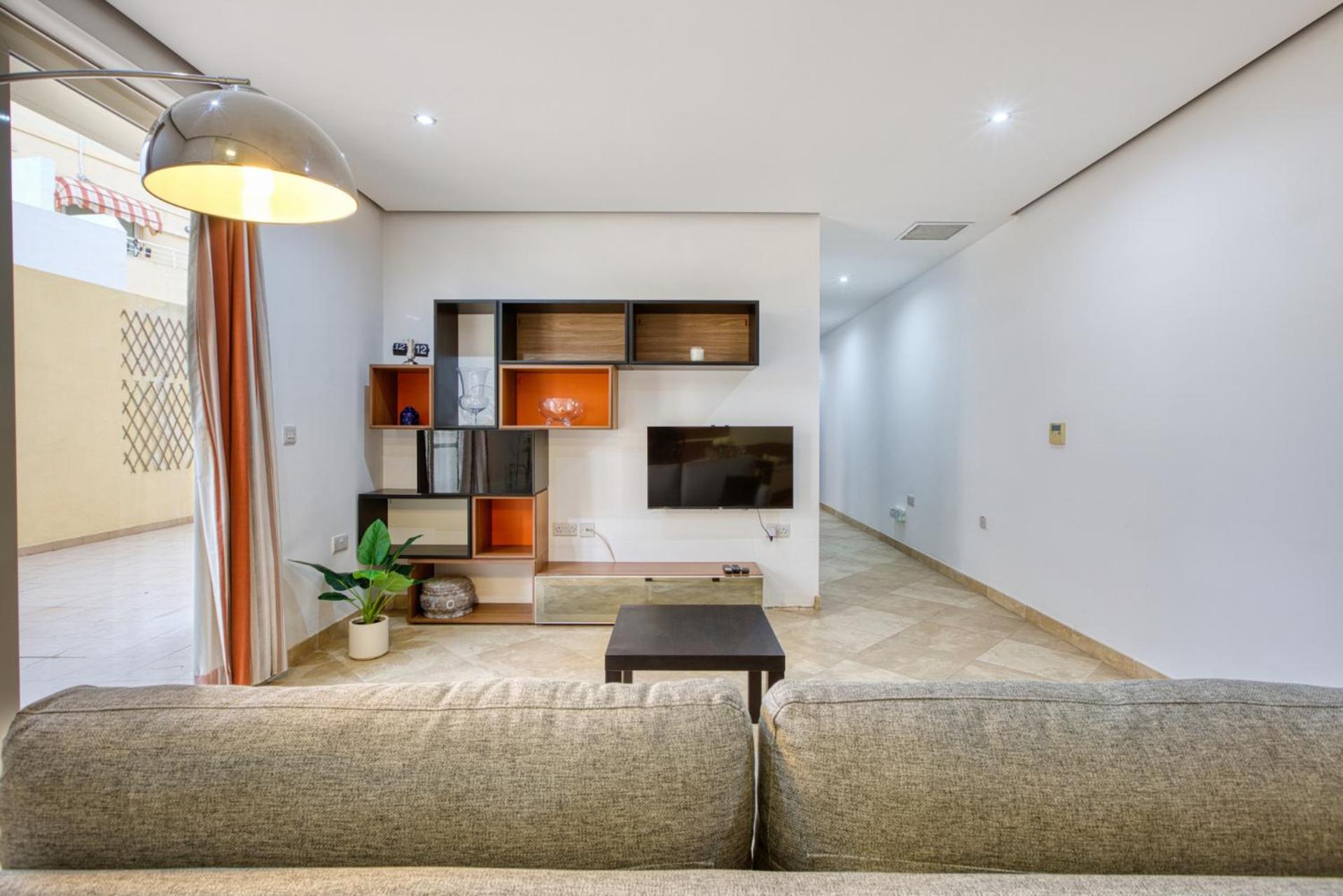 Swieqi 3 bedroom with Patio