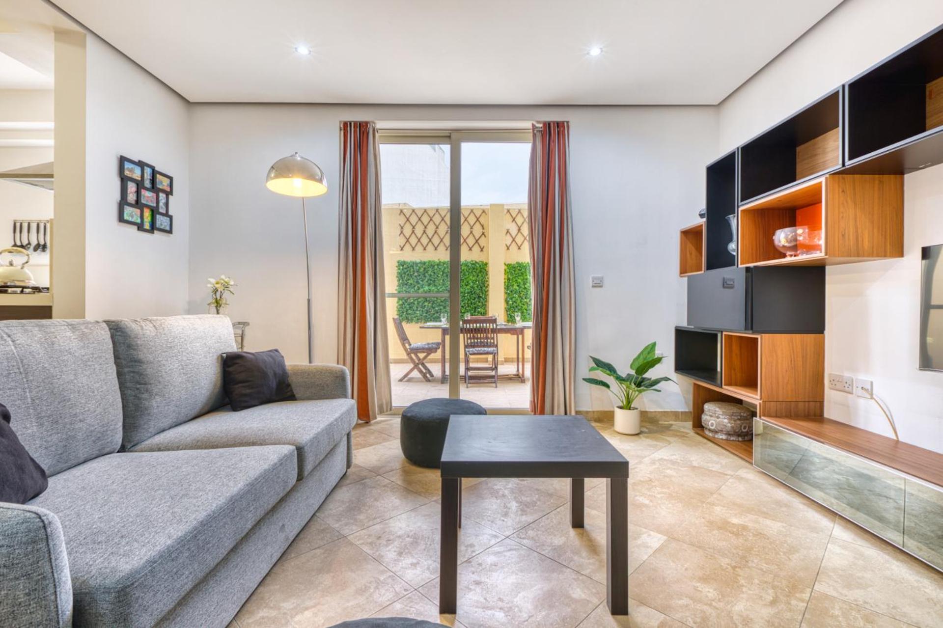 Swieqi 3 bedroom with Patio