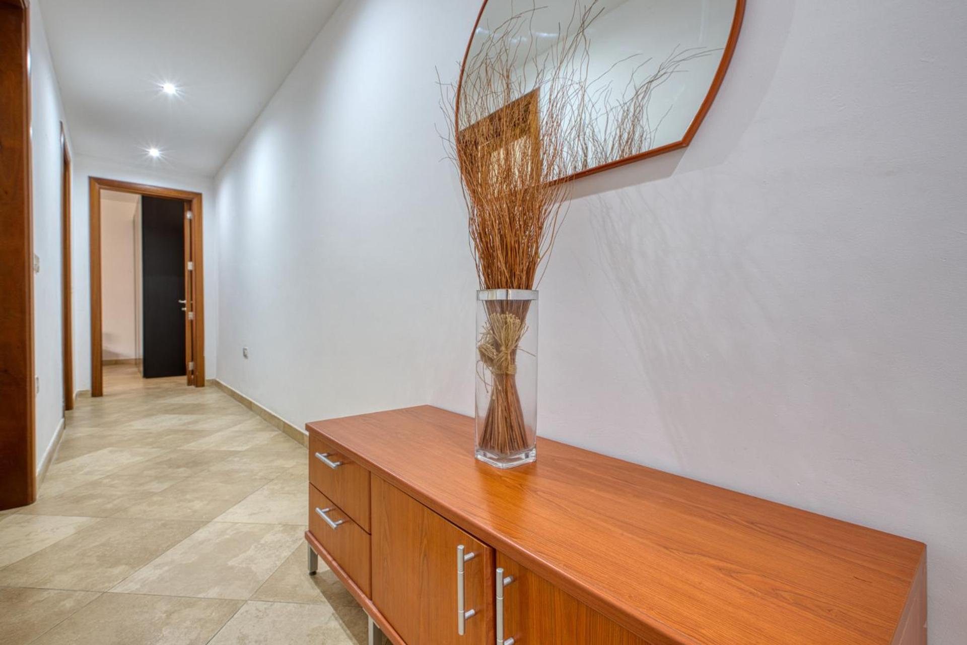 Swieqi 3 bedroom with Patio