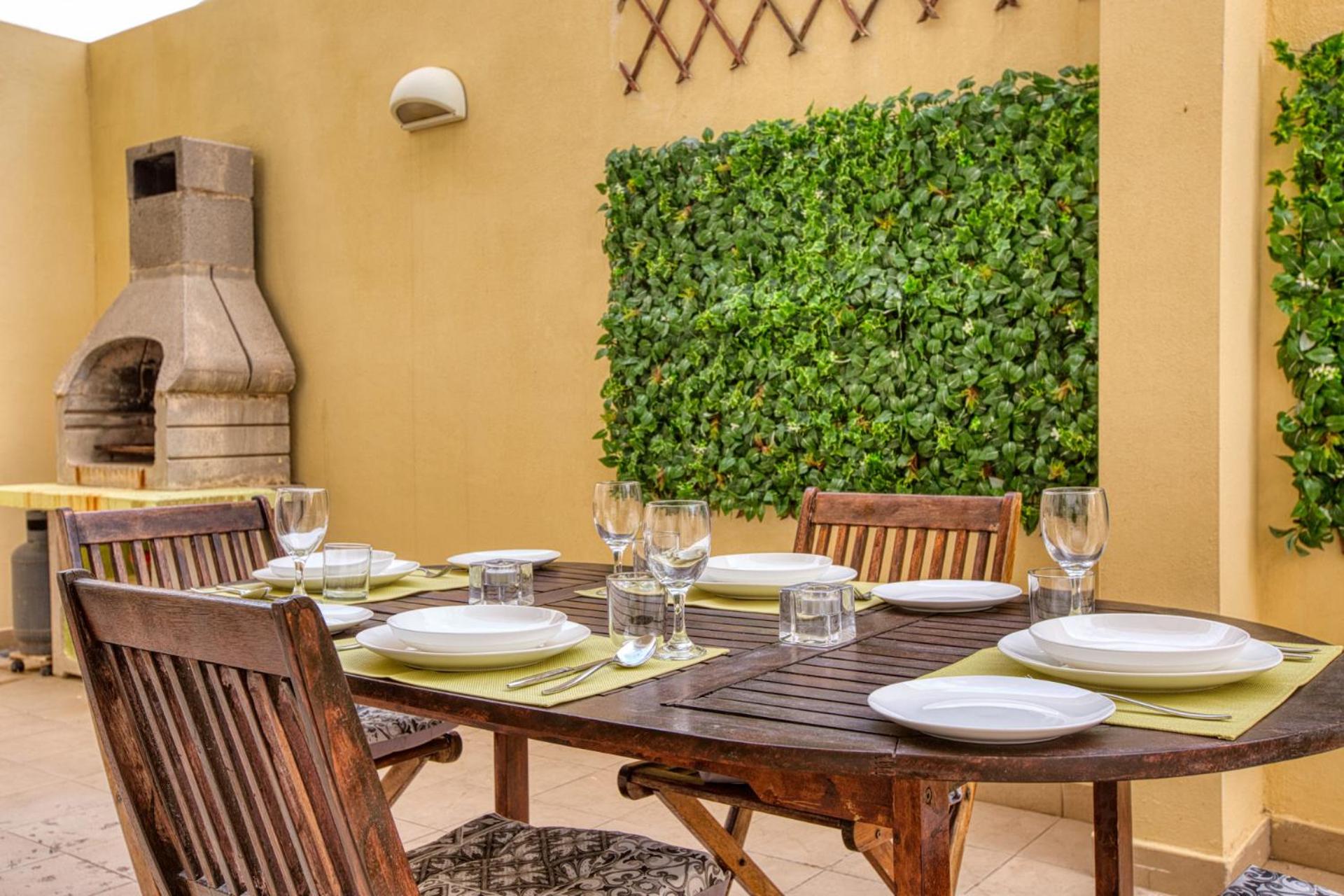 Swieqi 3 bedroom with Patio