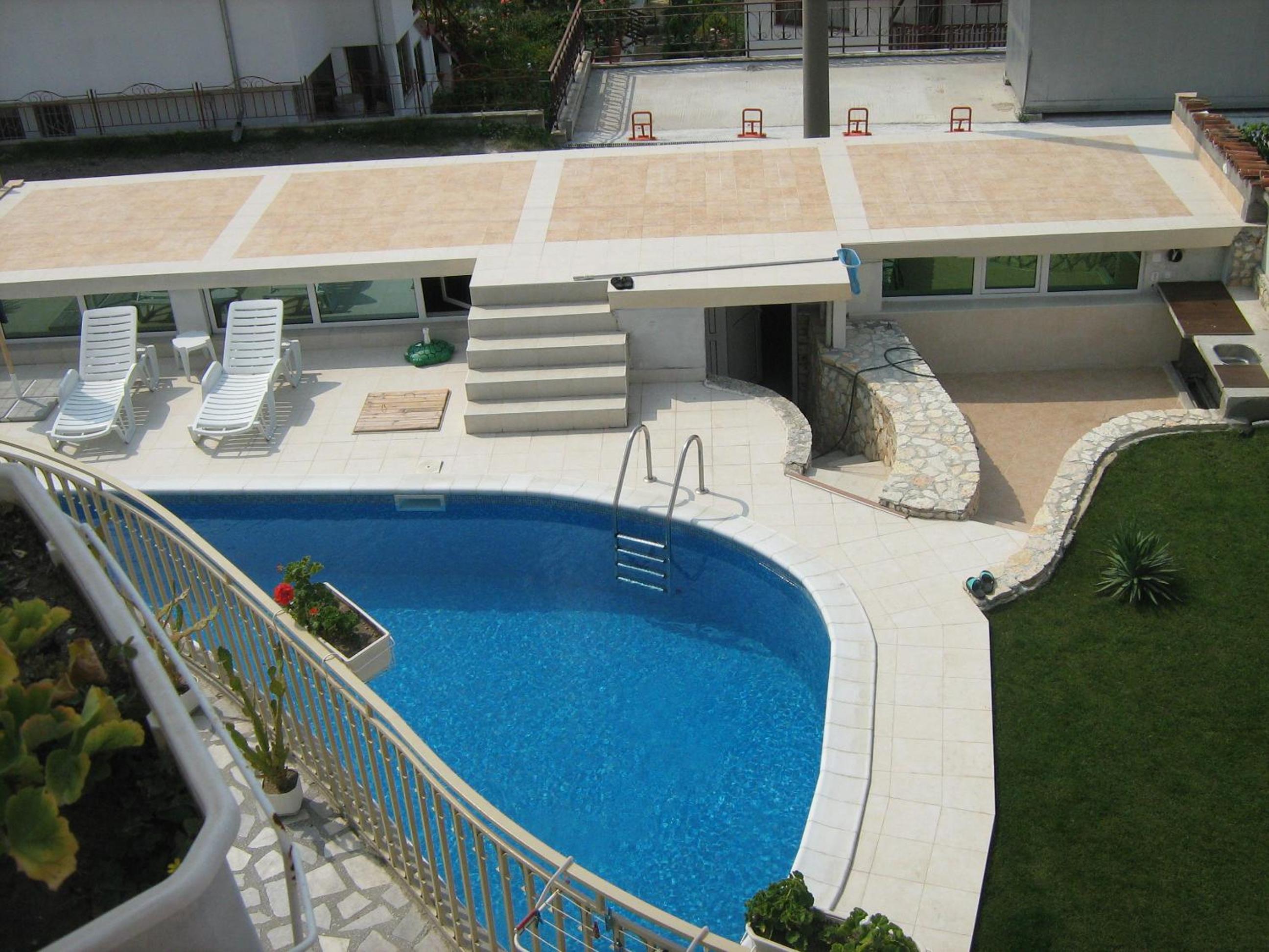 Eli Guest House