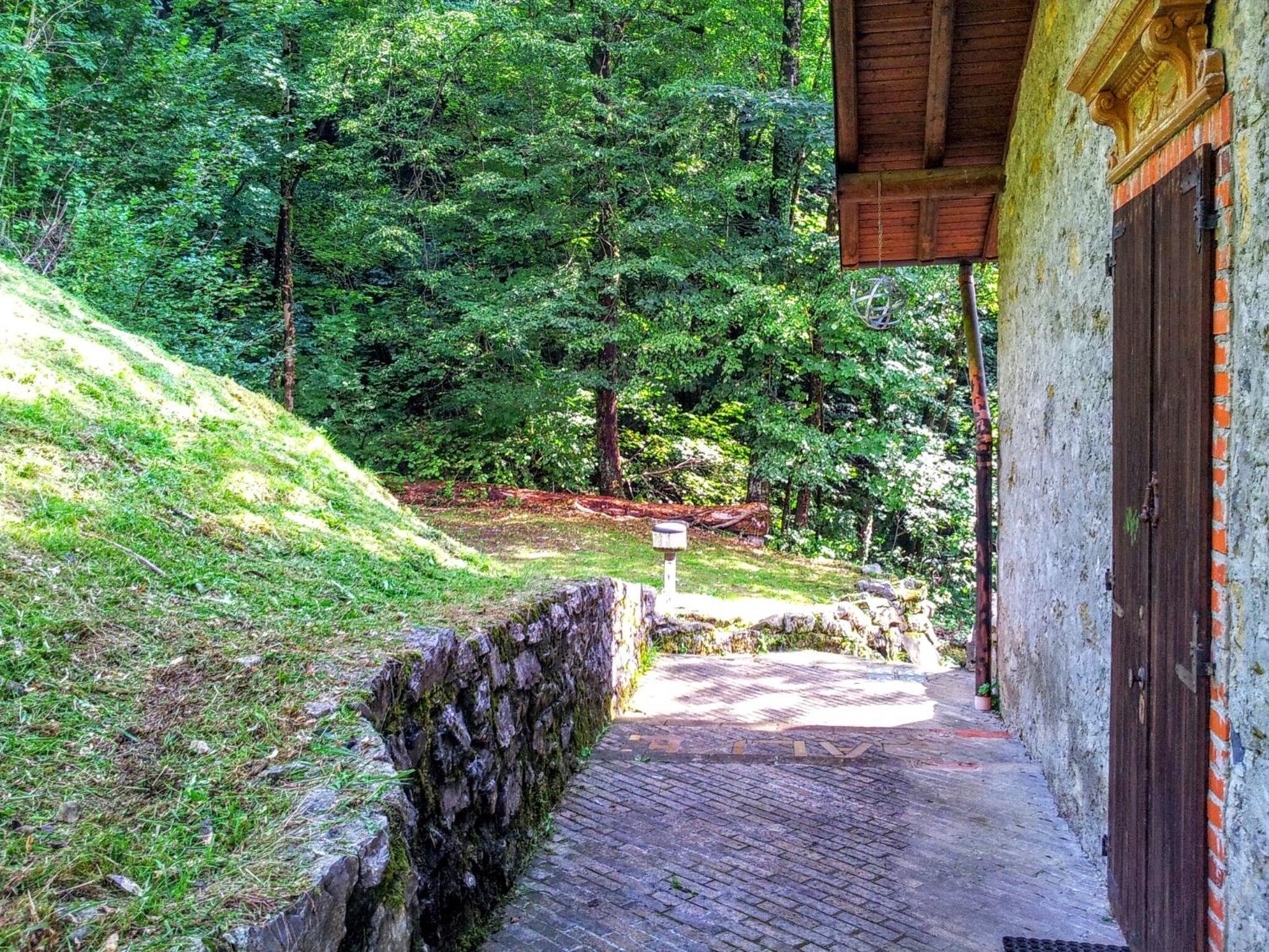 Photo 18