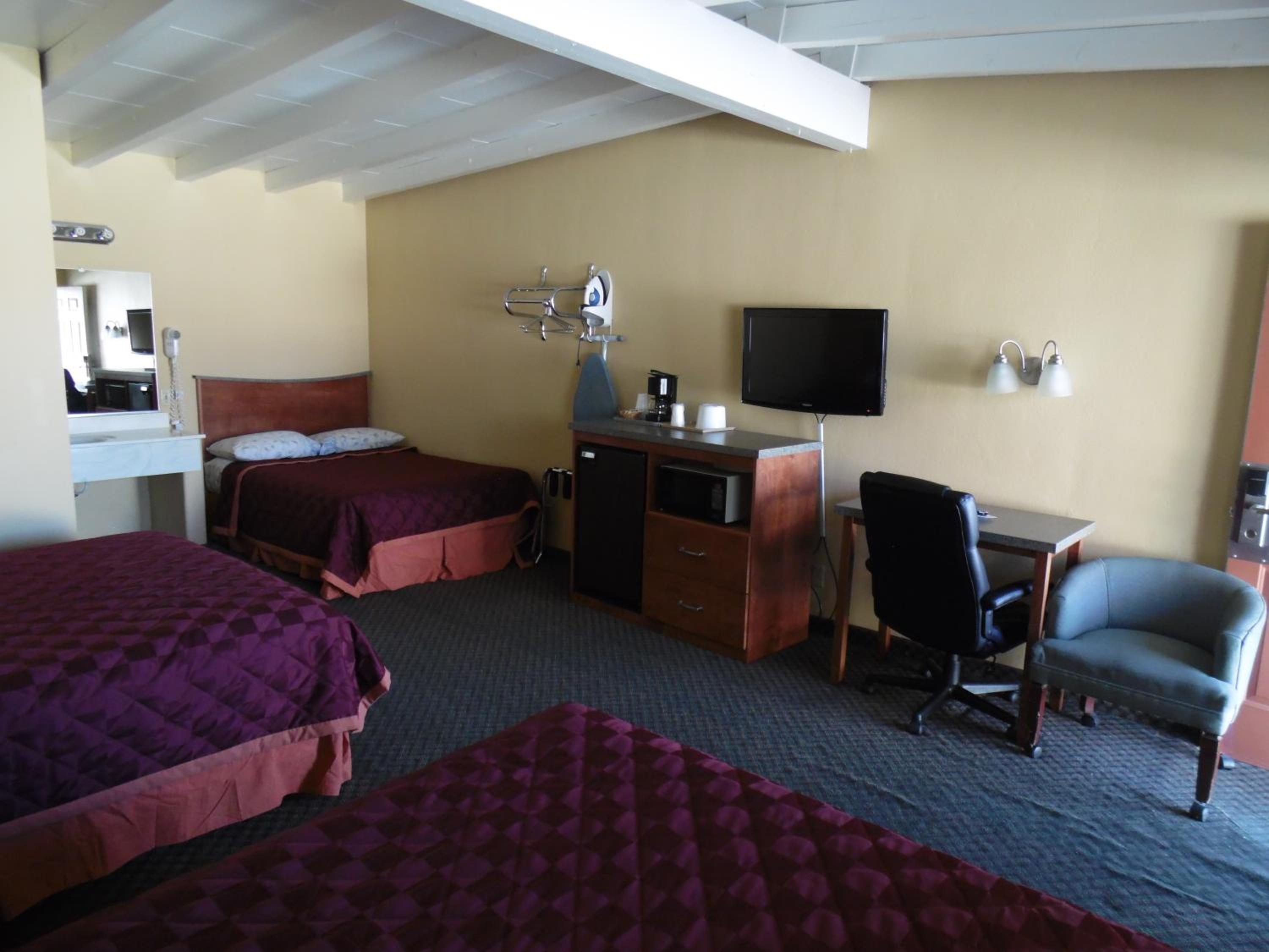 Trails Motel