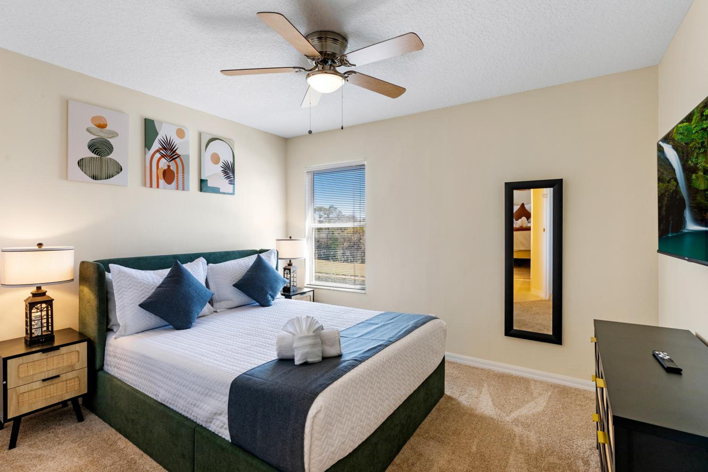 Luxury Emerald Island Resort Villa with Stunning Pool Deck and Lake View Near Disney