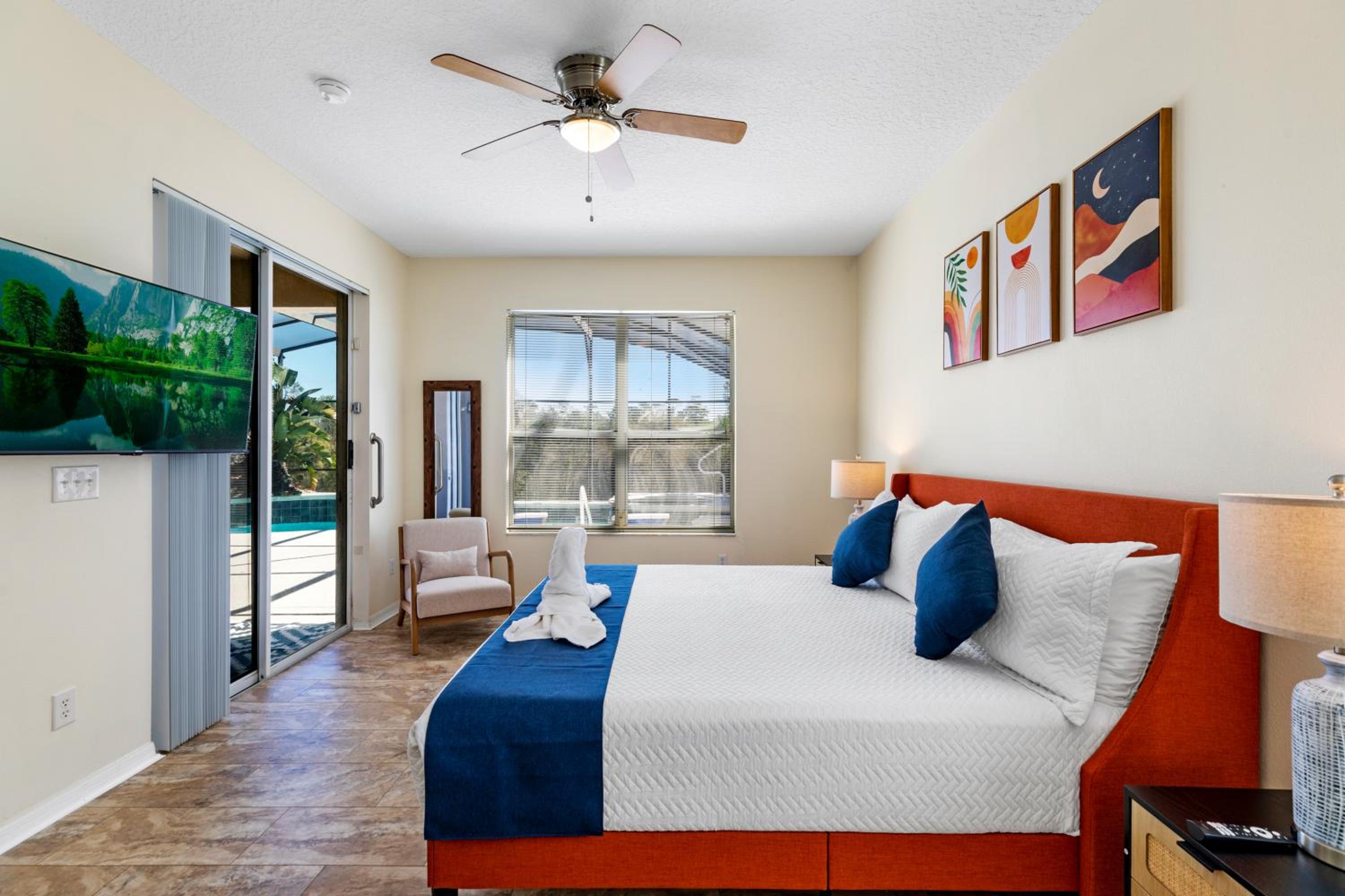 Luxury Emerald Island Resort Villa with Stunning Pool Deck and Lake View Near Disney